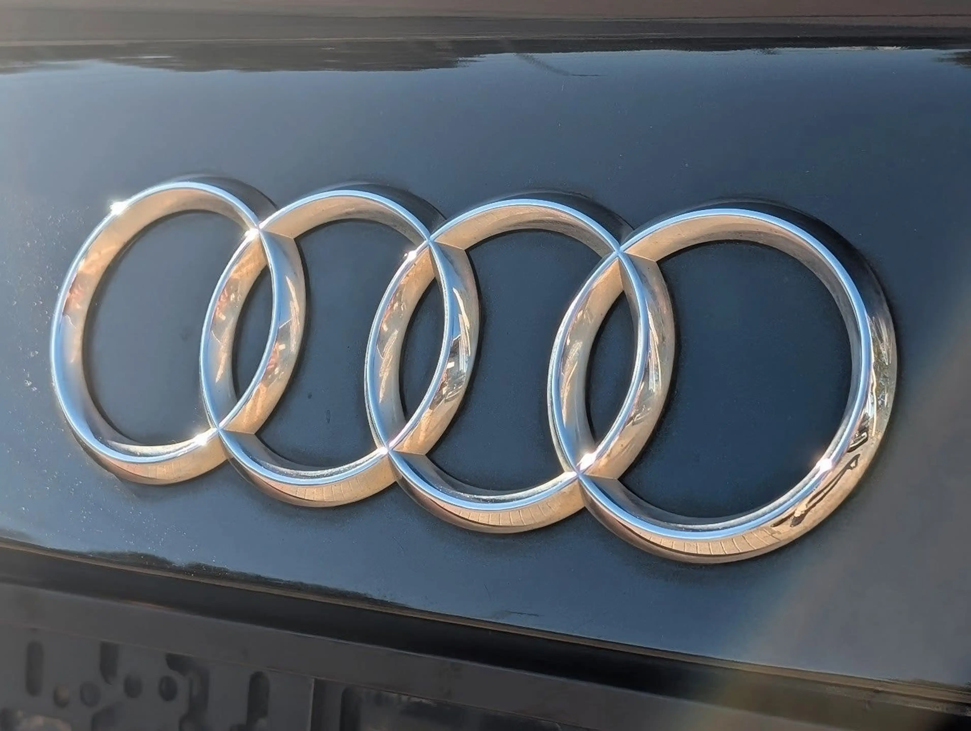 Audi S5 S5 Coupé quattro V8. MANUELL. NAVI. AHK. SHZ — photo 7