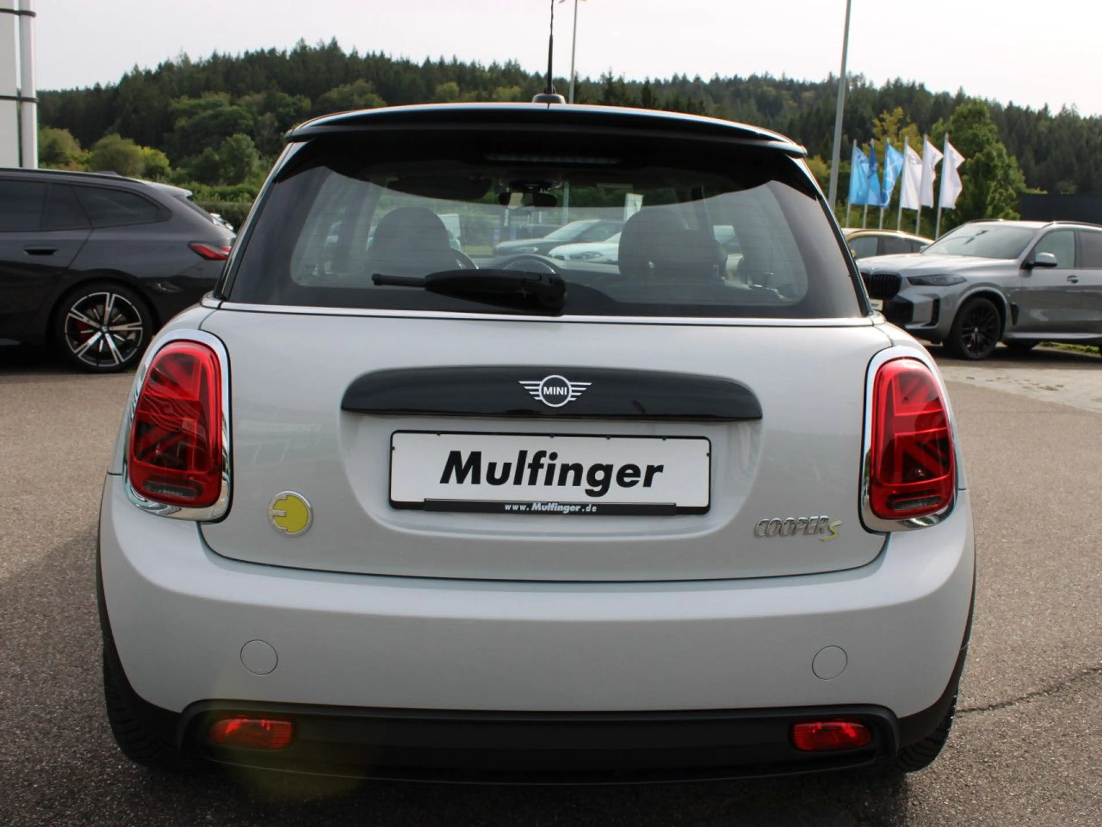 MINI Cooper SE Sports.PanoDach Navi LED Sitzh.Alu17" — photo 6