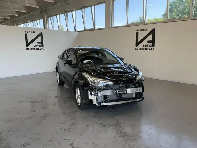 Toyota C-HR 1.8 HYBRID E-CVT 122CV BUSINESS