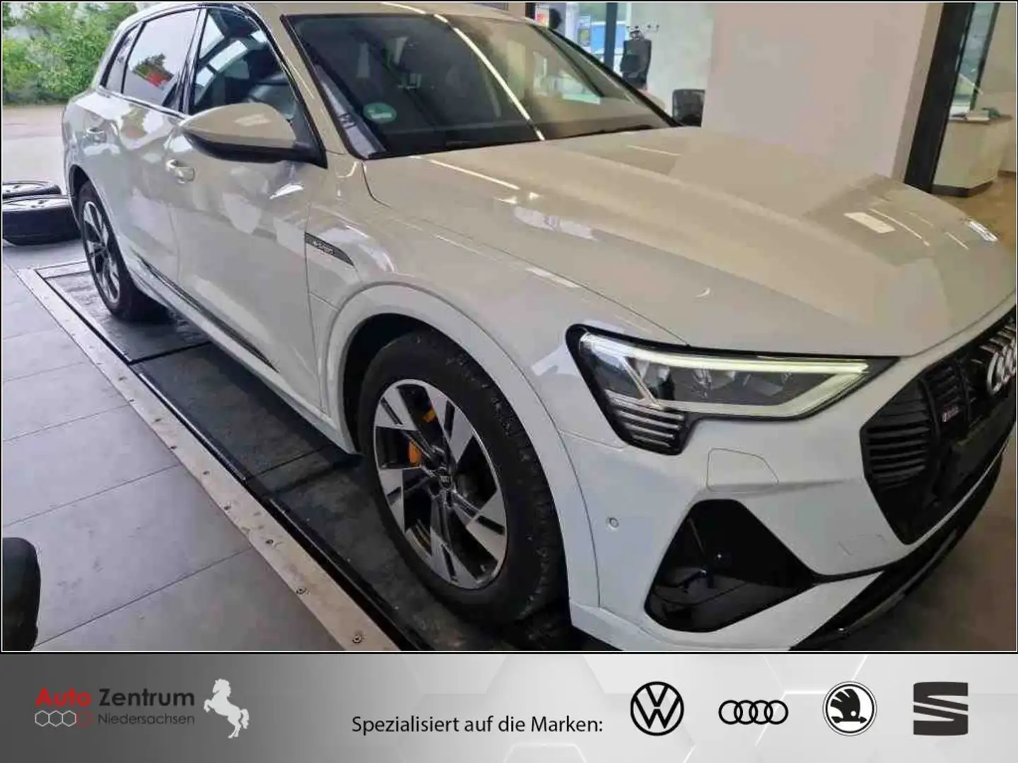 Audi e-tron 55 quattro S line *StandHz*Luftfederung*CAM*CarPL Blanc - 2