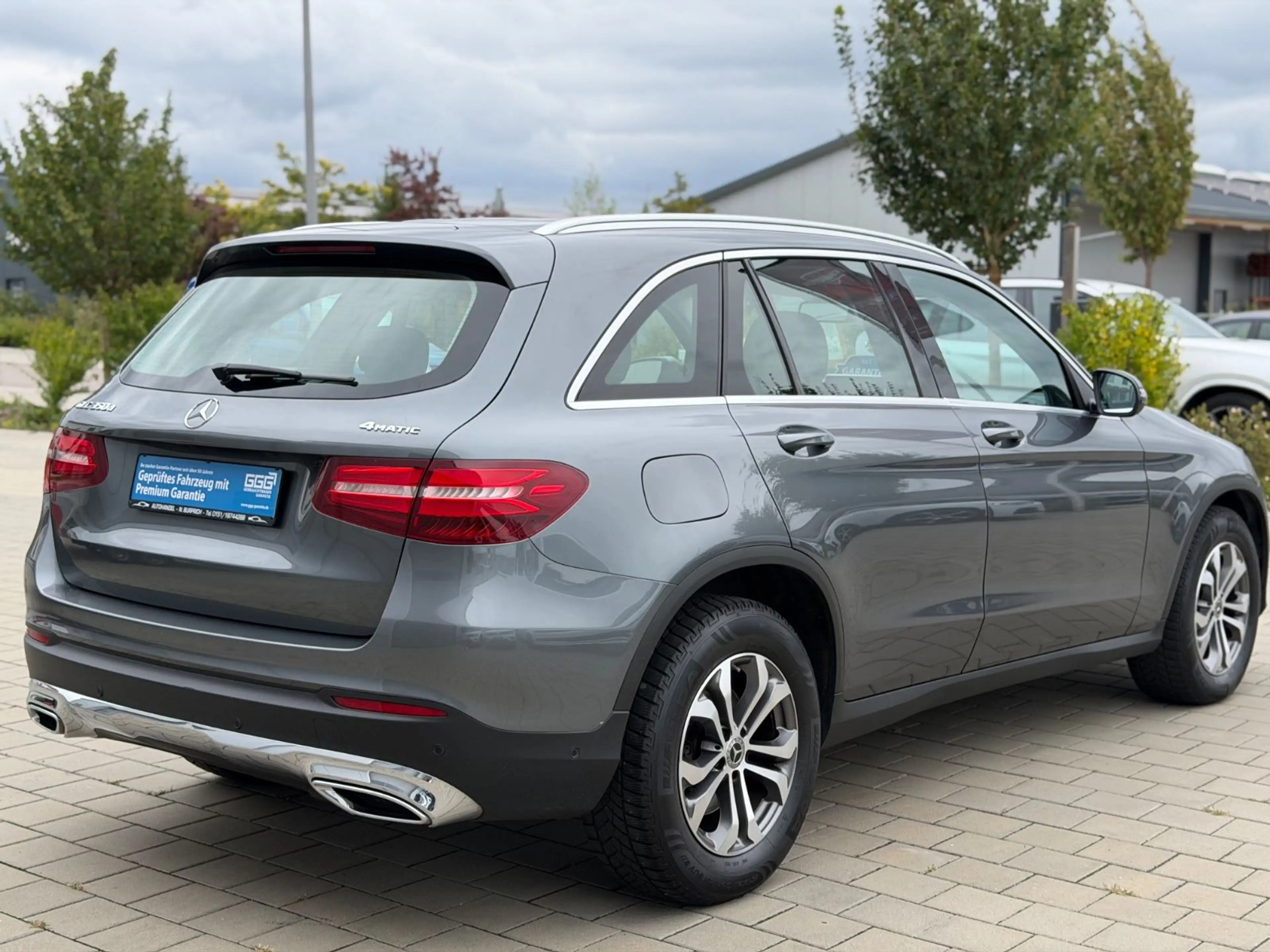 Mercedes-Benz GLC 350 d 4Matic Exclusive/ACC/LED/KAMERA/PANO — photo 11