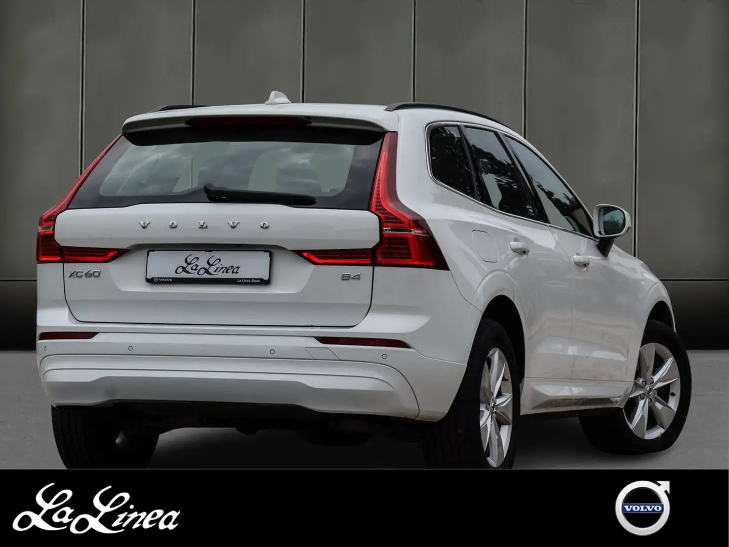 Volvo XC60 B4 Diesel Momentum Pro Aut. Weiß - 2
