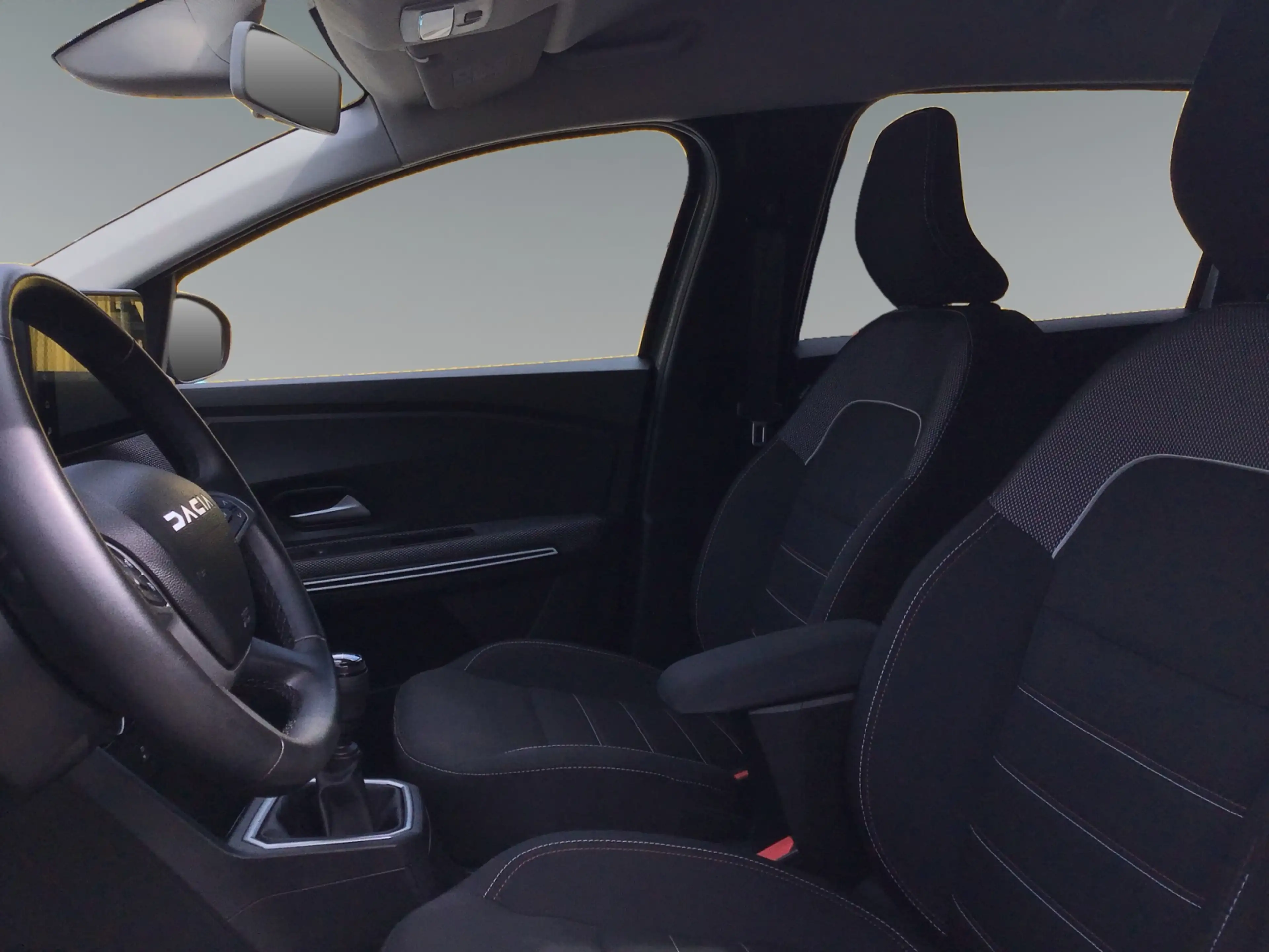 Dacia Jogger Extreme+ TCe 110     8-fach bereift! — photo 9