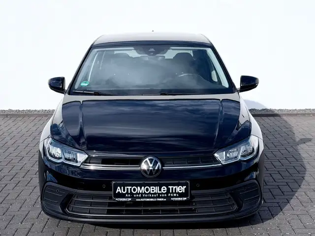 Volkswagen Polo view 2