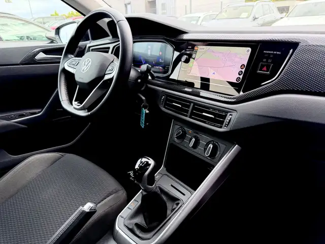 Volkswagen Polo view 12