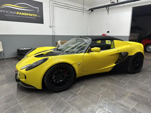 Lotus Elise Lightining Yellow Pearl
