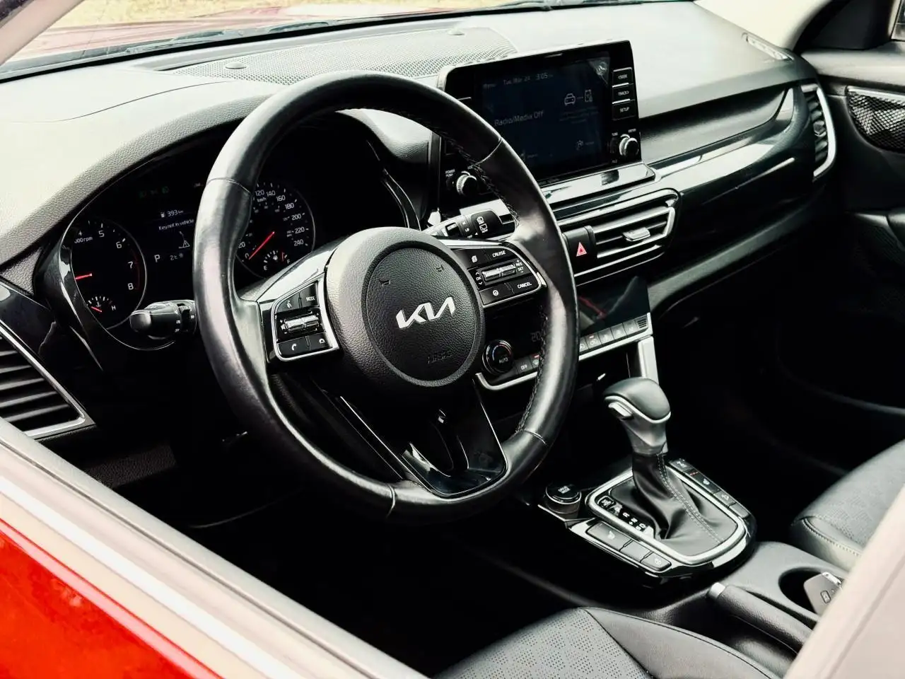 Kia Seltos снимка Kia Seltos
