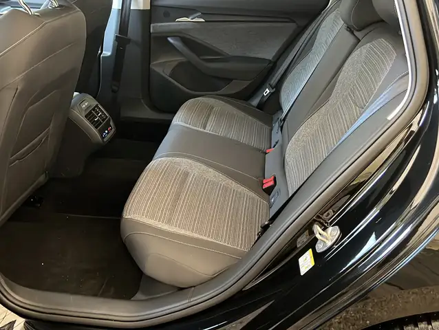 Skoda Superb view 7