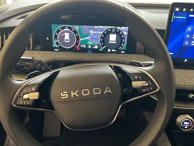 Skoda Superb view 15