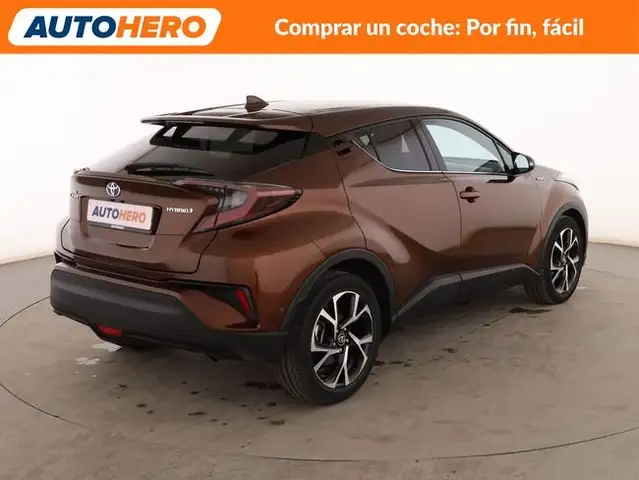 Toyota C-HR view 6