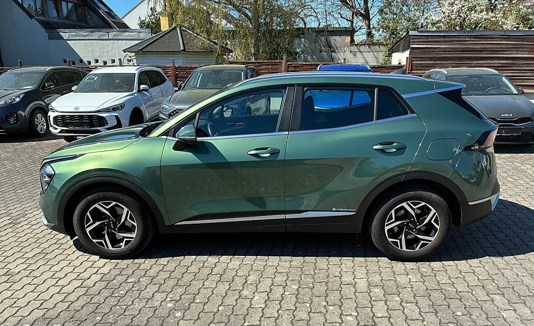 Kia Sportage 1,6 TGDI Silber Grün - 2