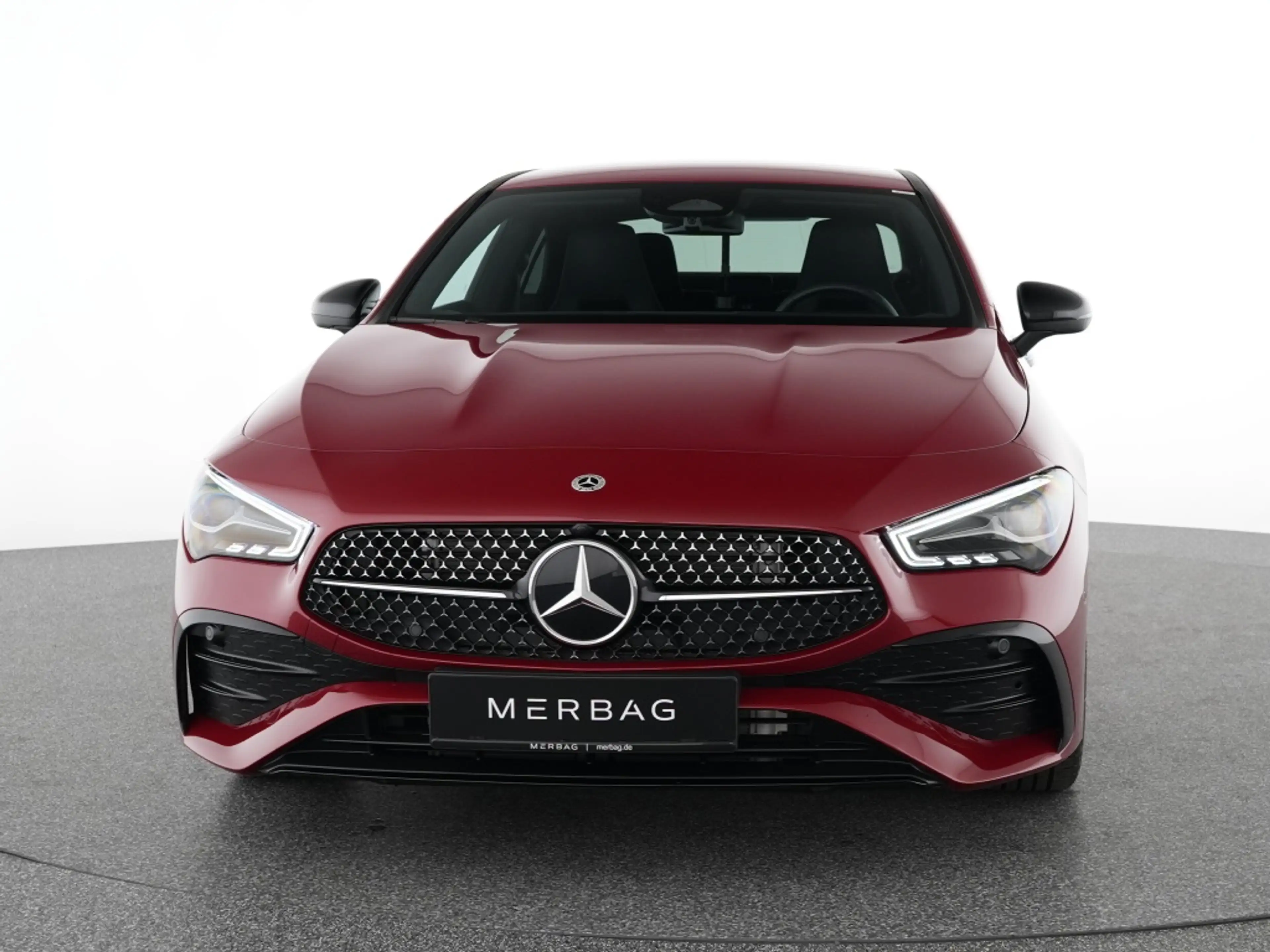 Mercedes-Benz CLA 200 d Coupé AMG Night Premium Kamera Winter — photo 2