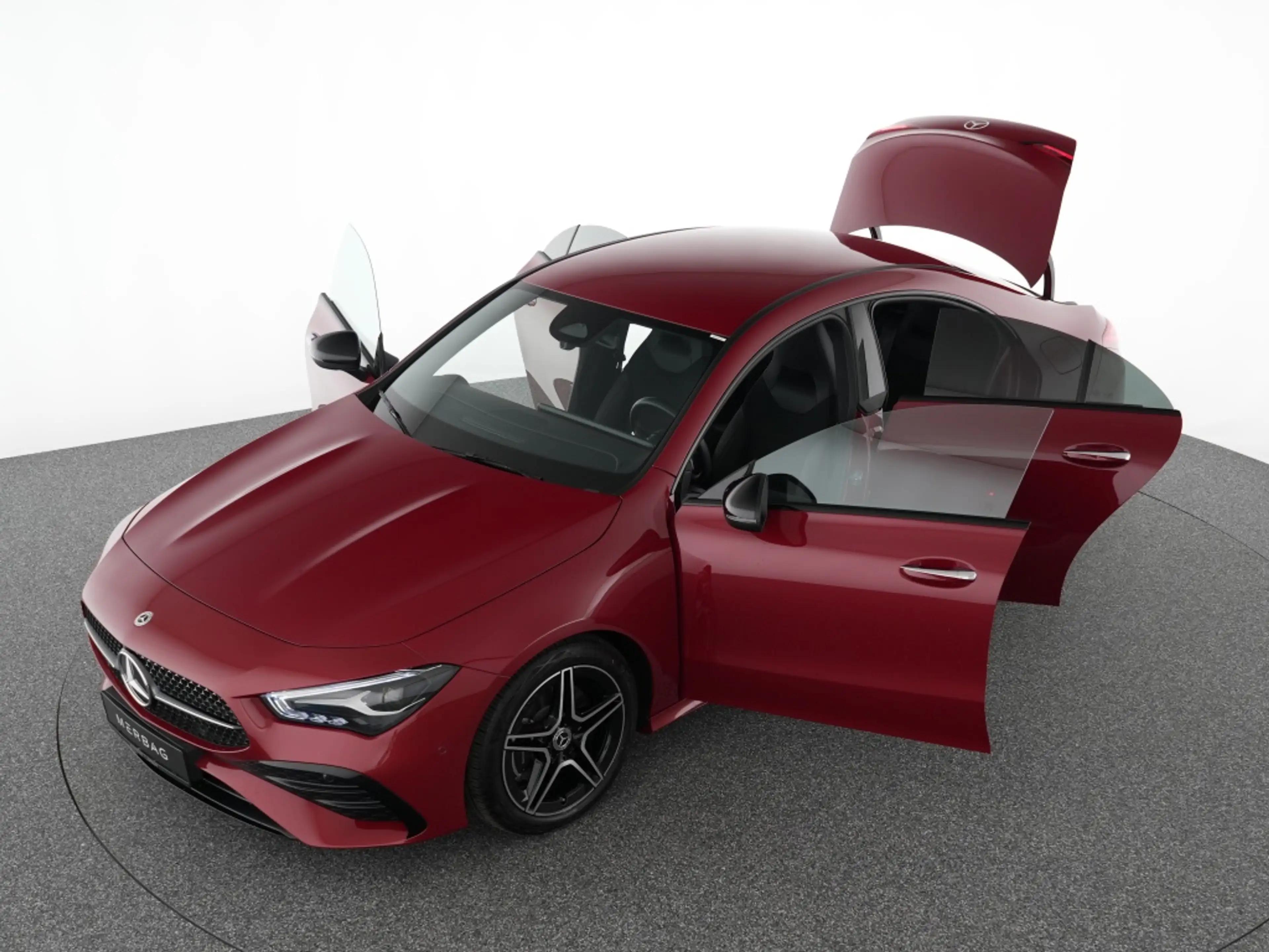 Mercedes-Benz CLA 200 d Coupé AMG Night Premium Kamera Winter — photo 12