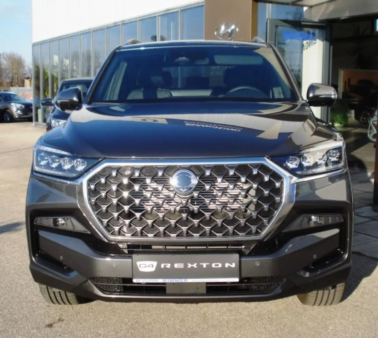 SsangYong Rexton Premium 2,2 e-XDI Diesel 4WD AT Szürke - 2