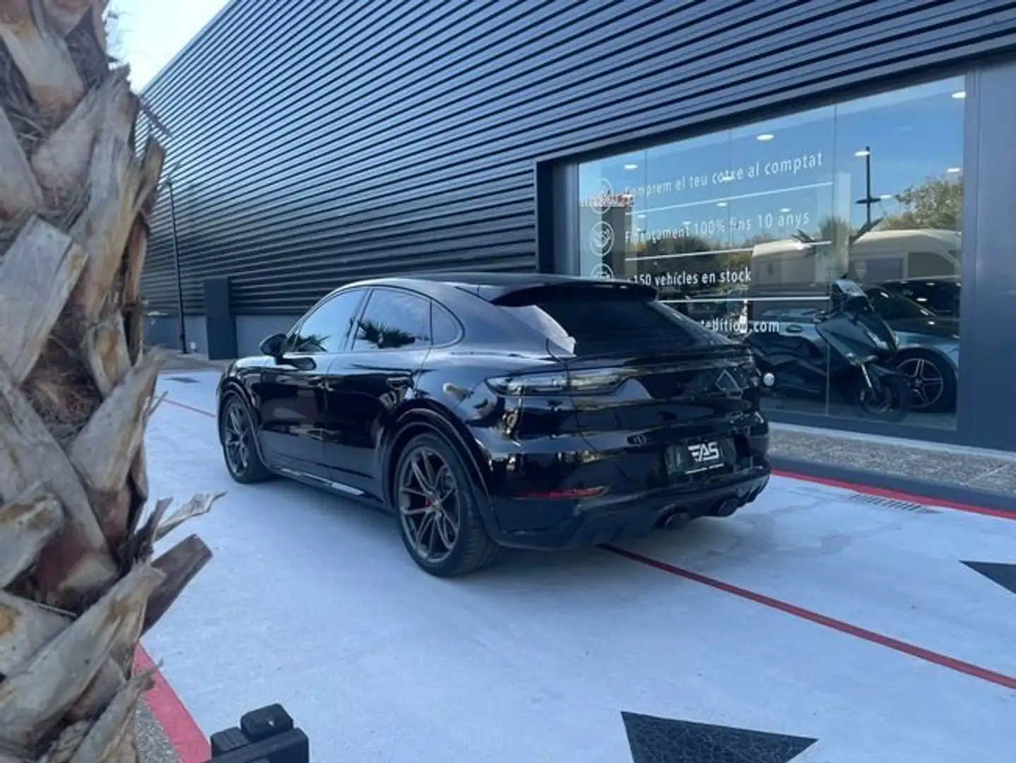 Porsche GTS Negro - 2