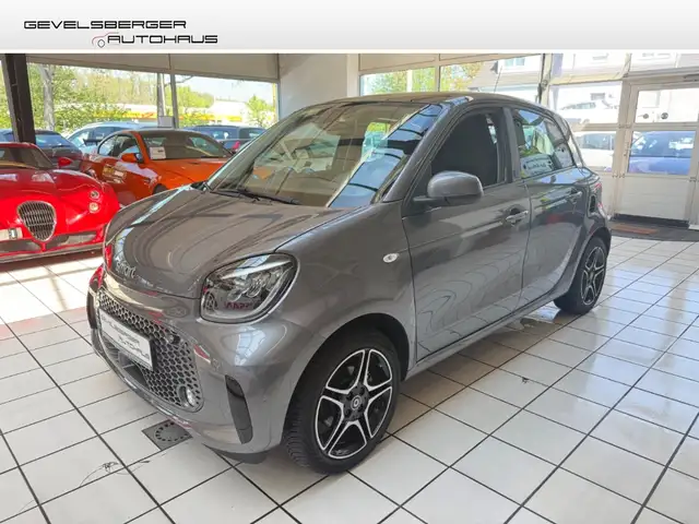 smart forFour electric drive EQ 1.Hand+VFW Panorama LED Apple Ca