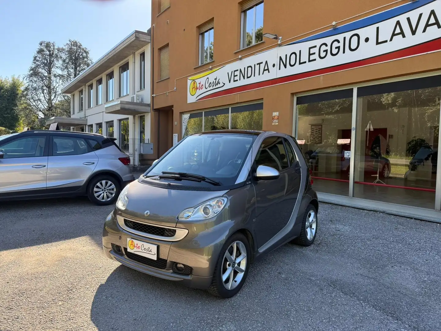 smart forTwo Fortwo II 2007 1.0 mhd Pure 71cv AUTO Grau - 2