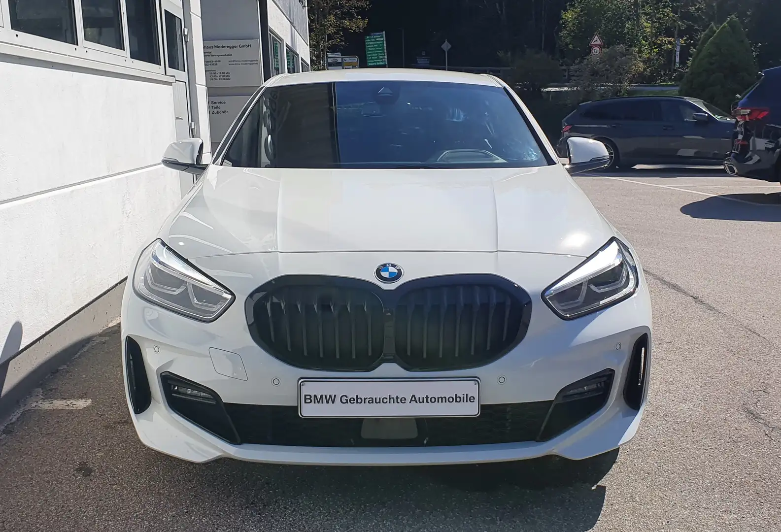 BMW 118 i Aut. M Sport AHK|HeadUP|HiFi|Business Prof.|LED Weiß - 2