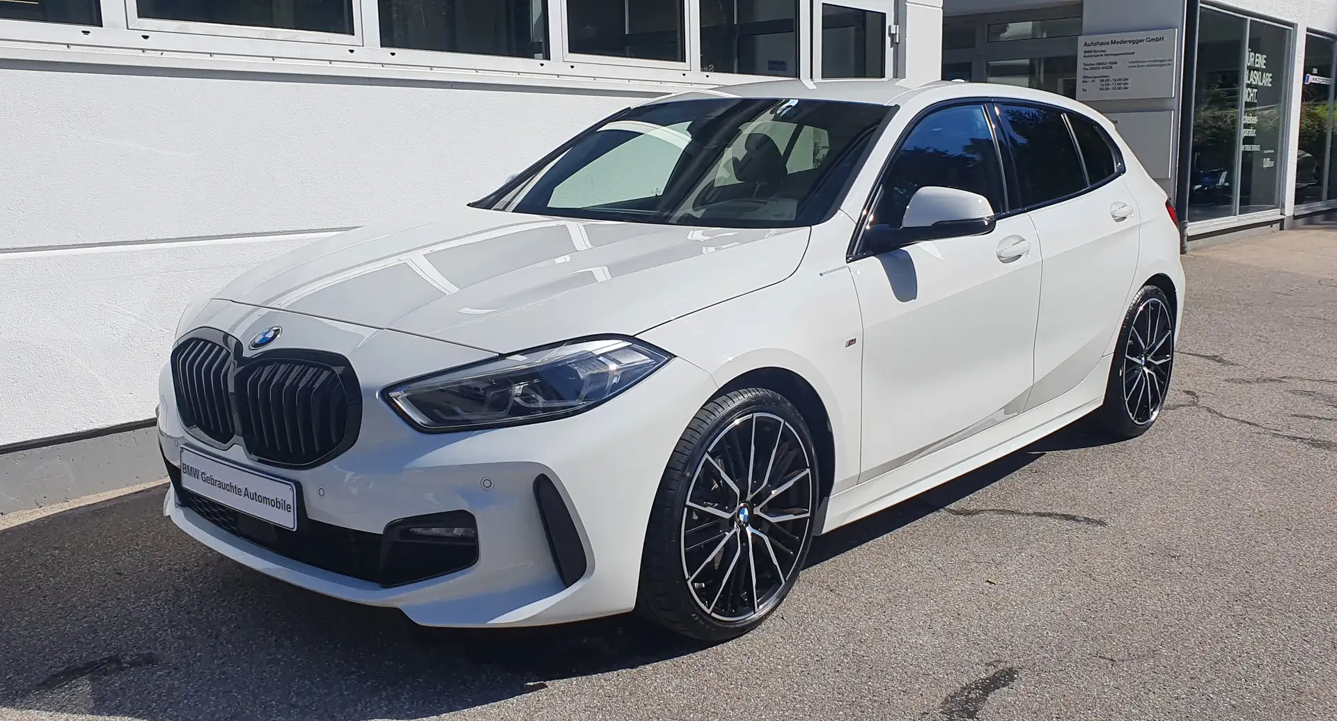 BMW 118 i Aut. M Sport AHK,HeadUP,HiFi,LED NP:44.200.- Weiß - 1