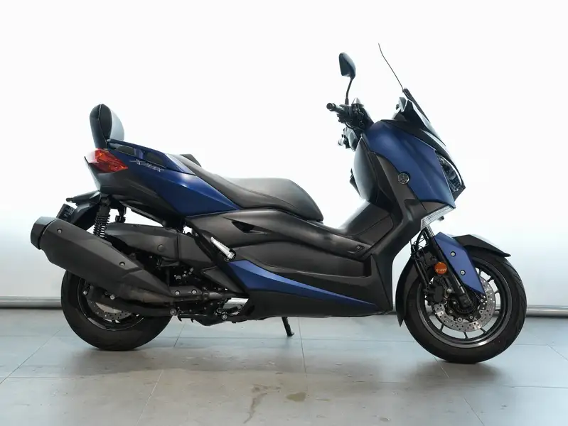 Yamaha XMAX 400