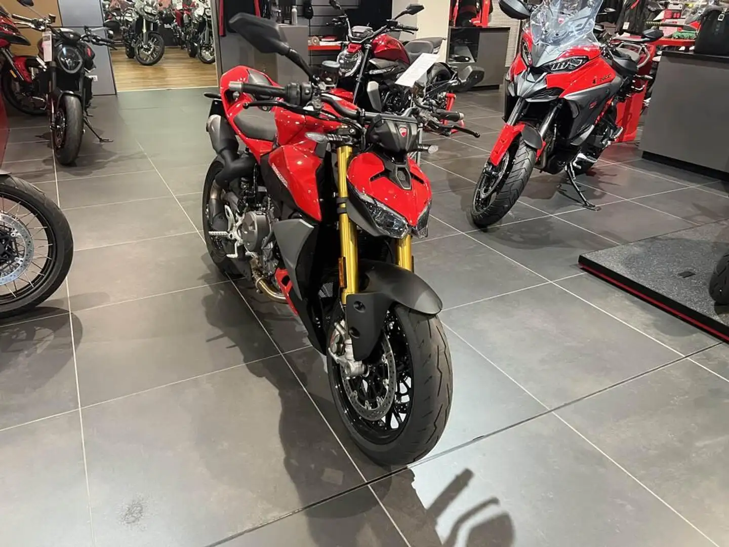 Ducati Streetfighter Streetfighter V2 S 890 my25 - 2