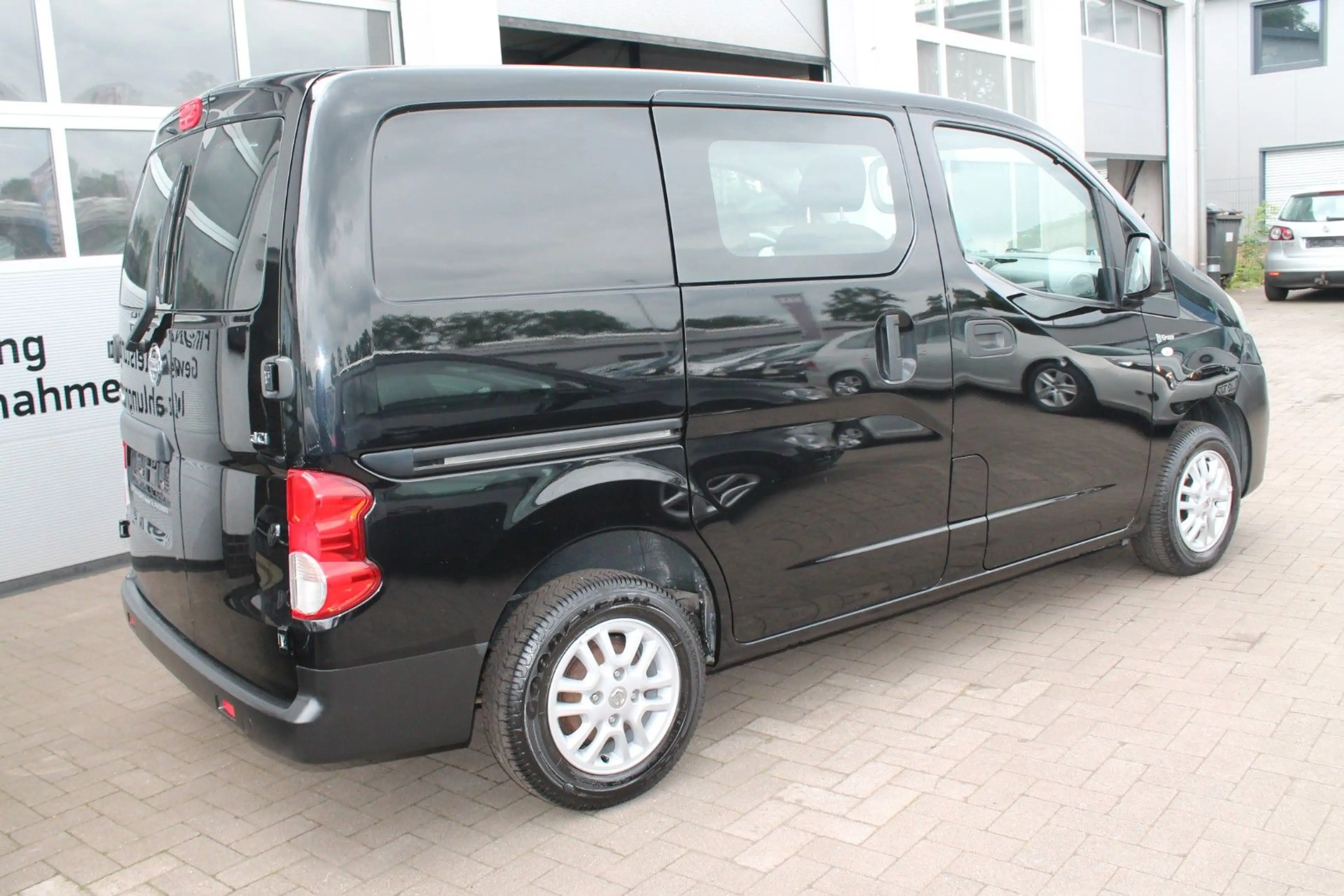 Nissan NV200 /Evalia Kasten Pro *TÜV-NEU* — photo 8