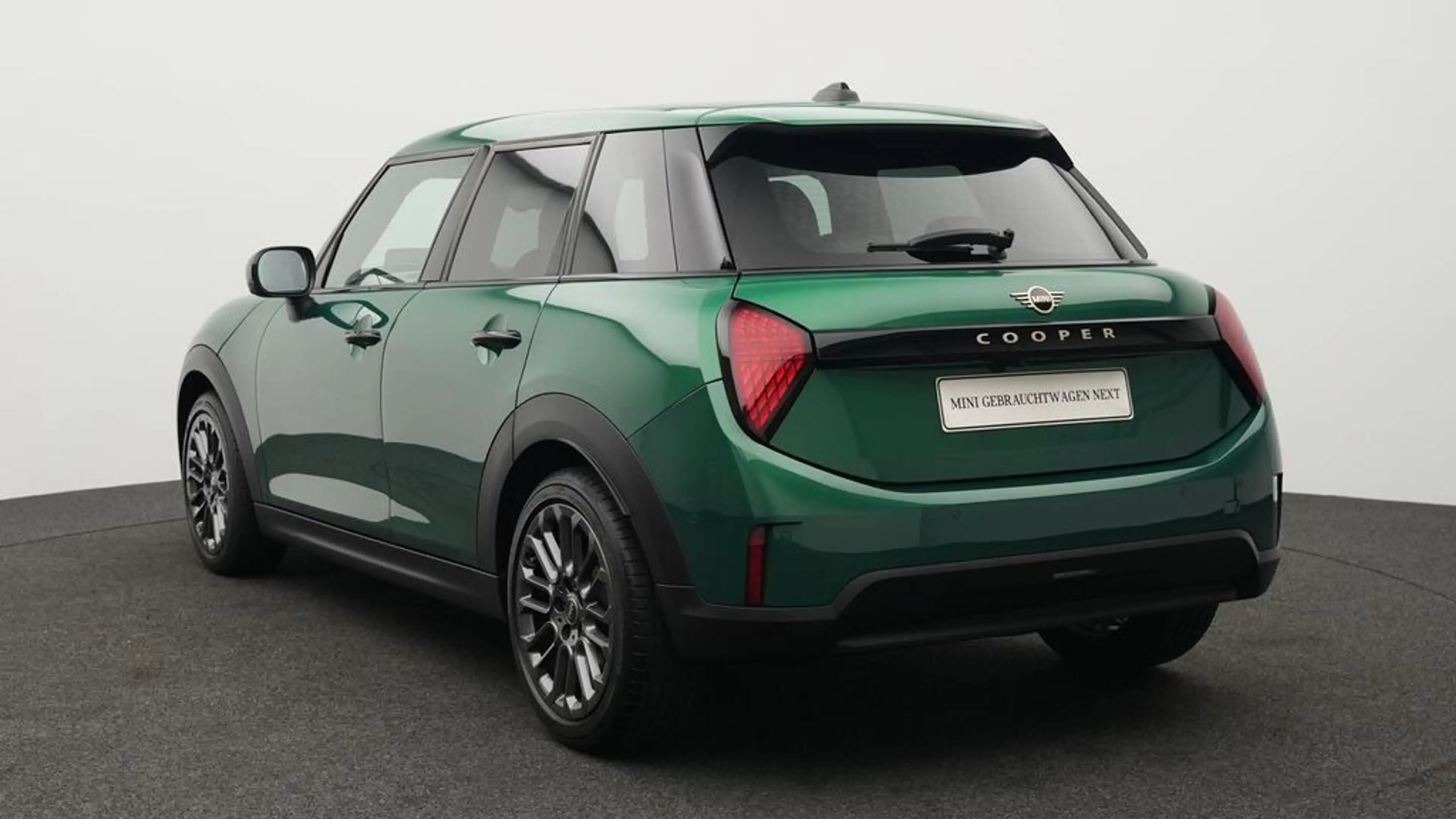 MINI Cooper C Favoured Trim — photo 7