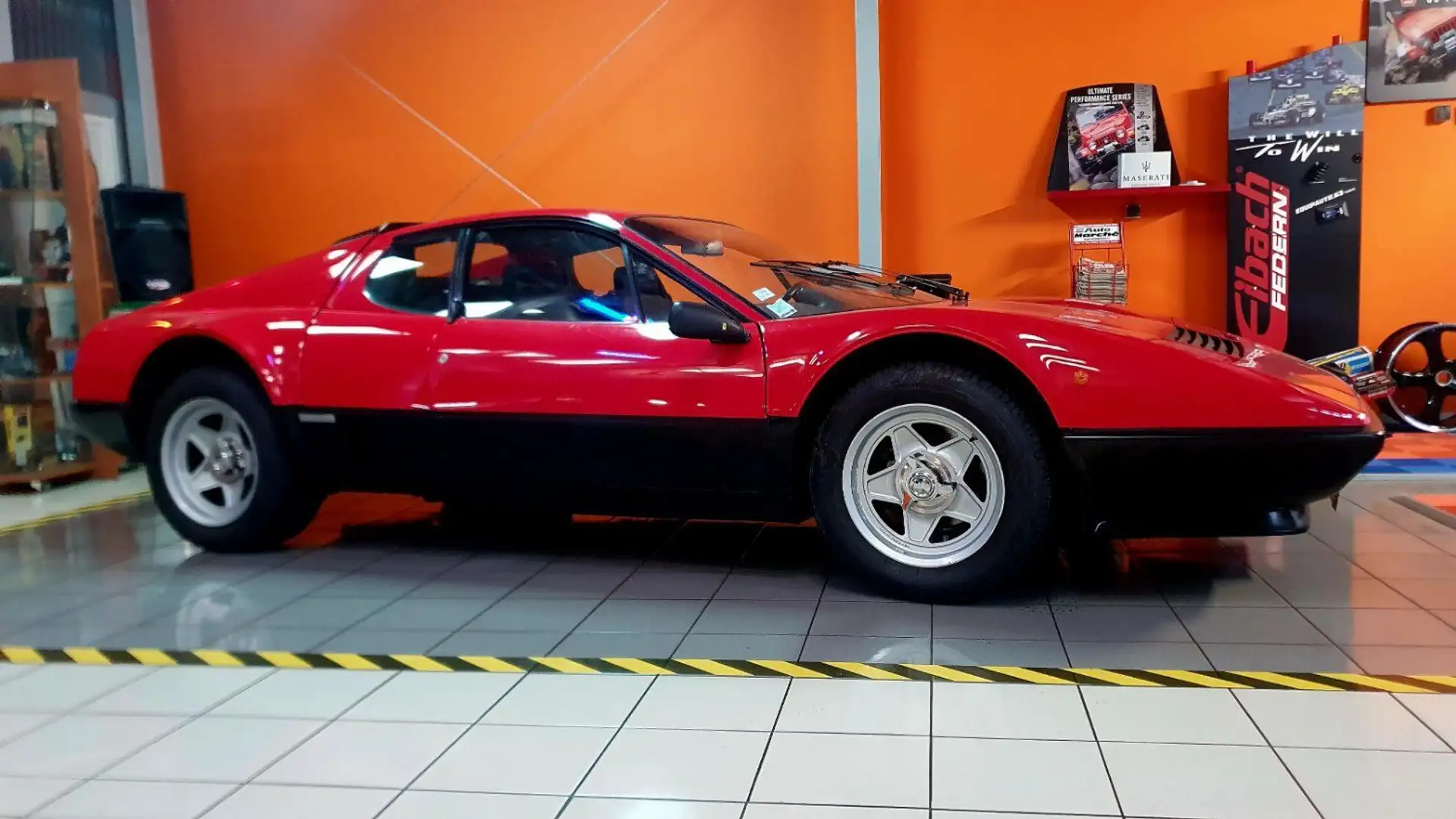 Ferrari 512 4.9 l 322 cv INJECTION Rot - 1