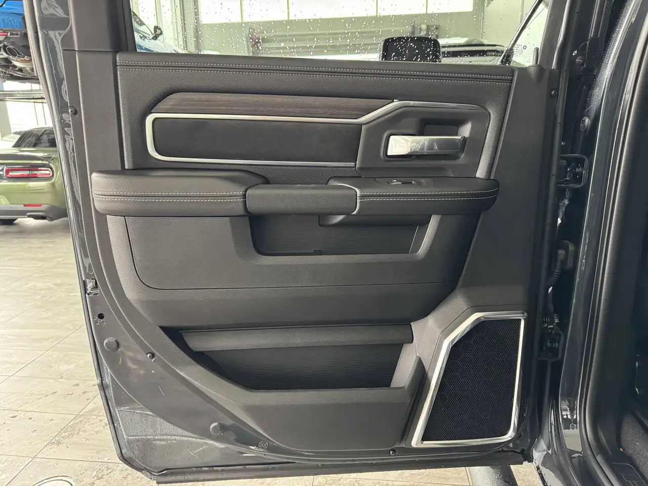 RAM 3500 снимка RAM 3500