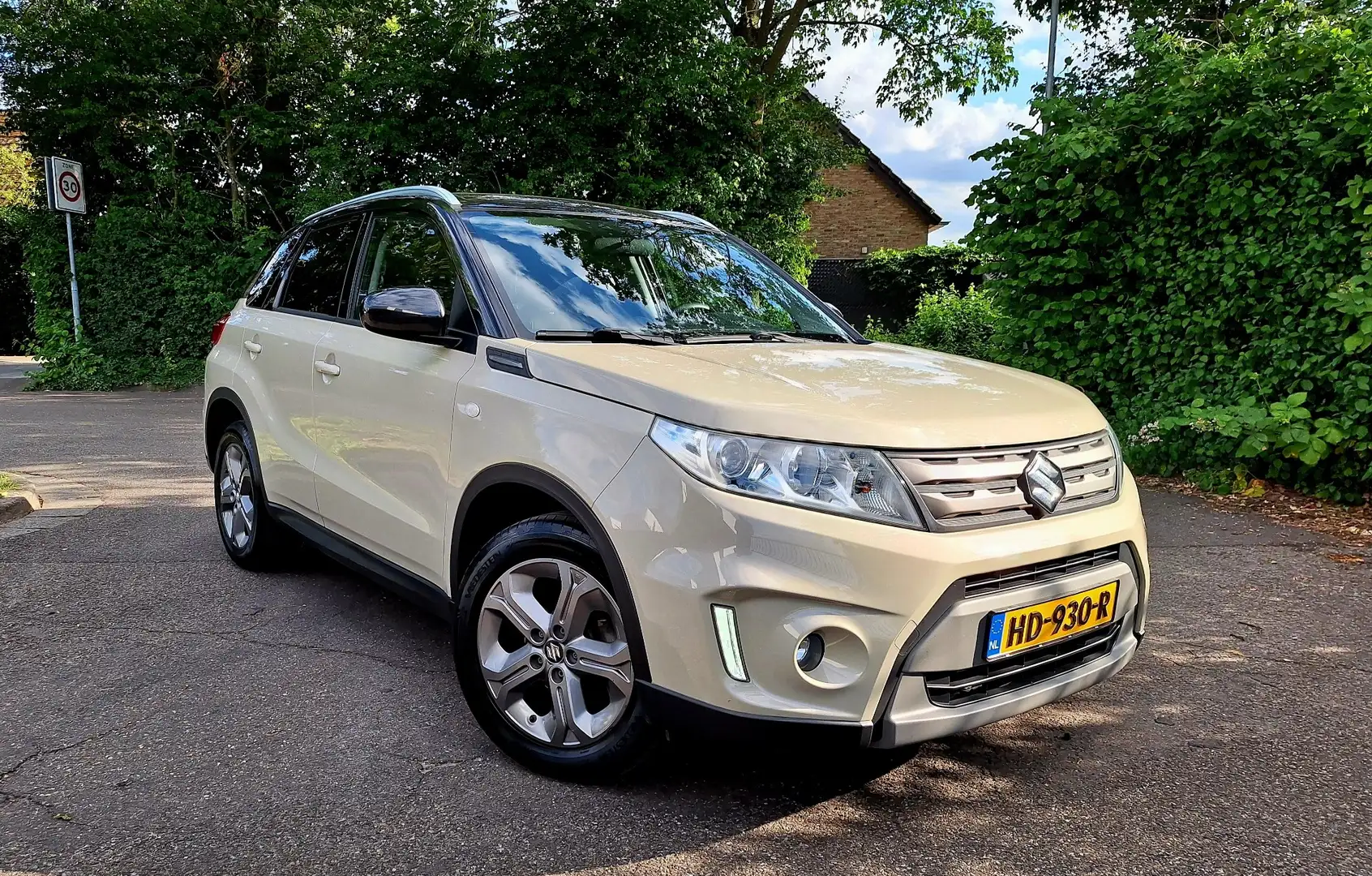 Suzuki Vitara 1.6 Exclusive Beige - 1