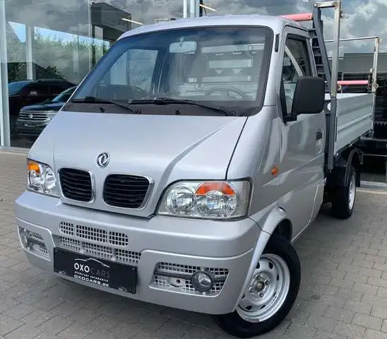 Piaggio Porter Giotti Victoria Gladiator S2 1.3 Essence 79CV / Pick Up / Benne Basculante 900KM /Tri-Benne Hydraulique/Seulement 9.000KM