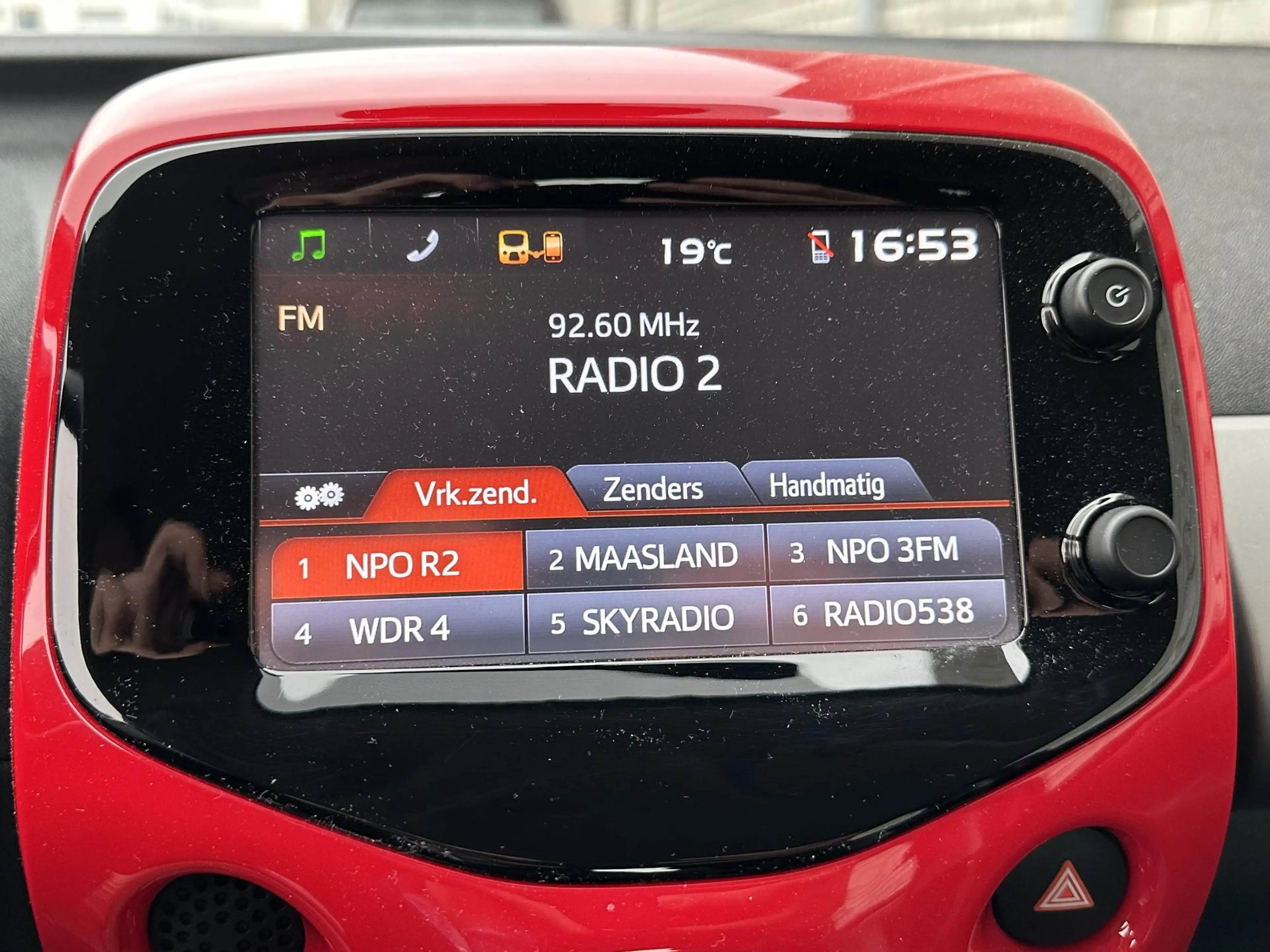Toyota Aygo 1.0 VVT-i x-play | All-Season banden | Dealer Onde — photo 10