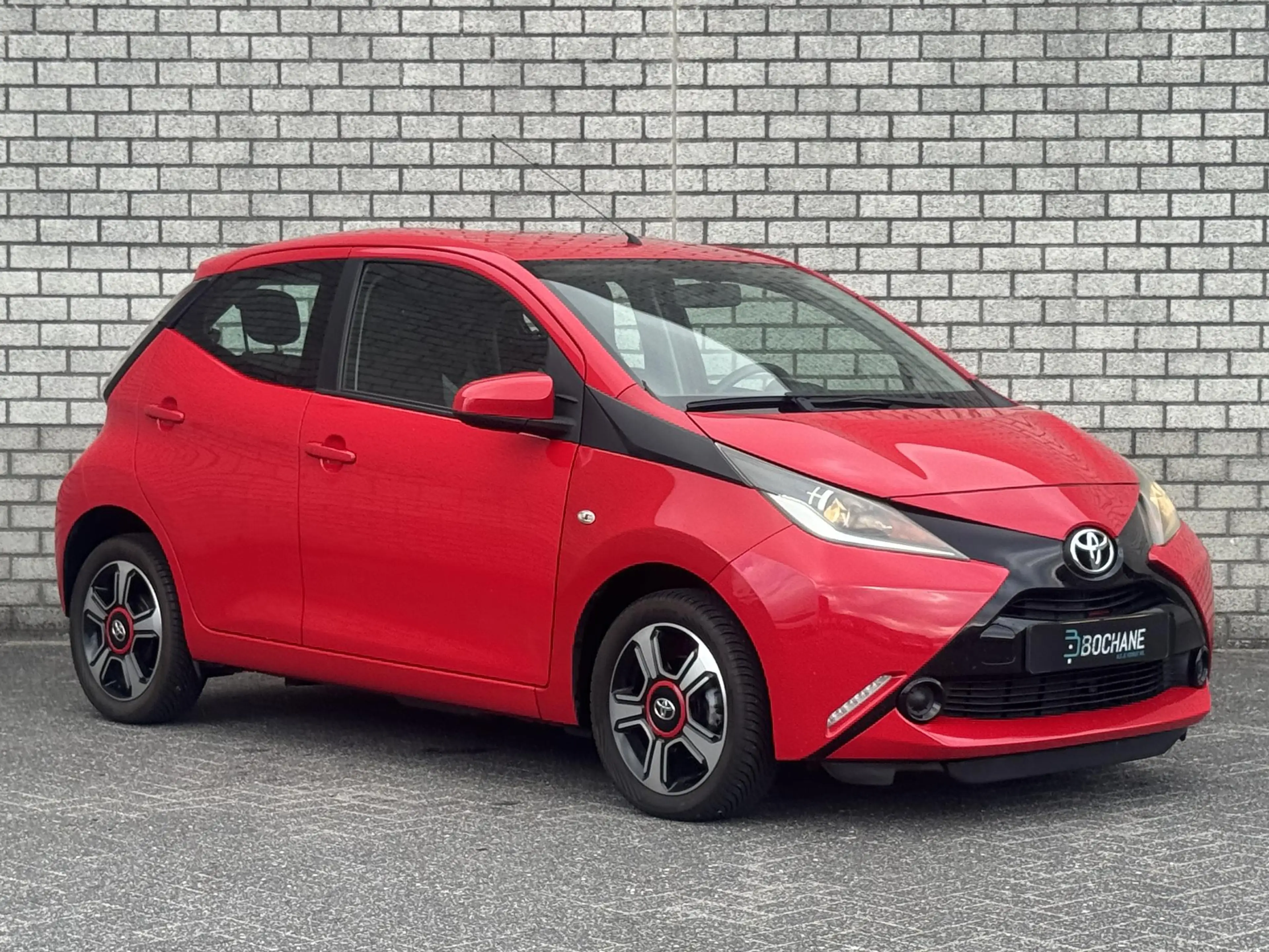 Toyota Aygo 1.0 VVT-i x-play | All-Season banden | Dealer Onde — photo 5