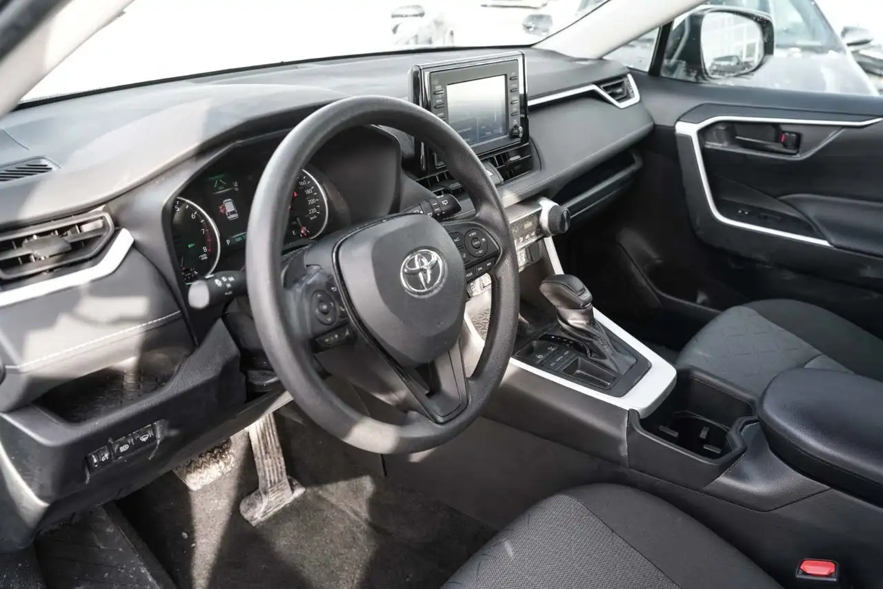 Toyota RAV 4 снимка Toyota RAV 4