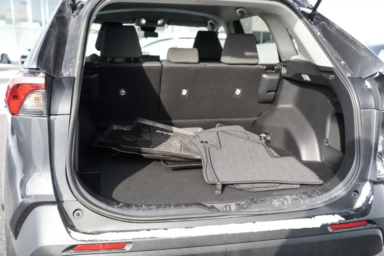 Toyota RAV 4 снимка Toyota RAV 4
