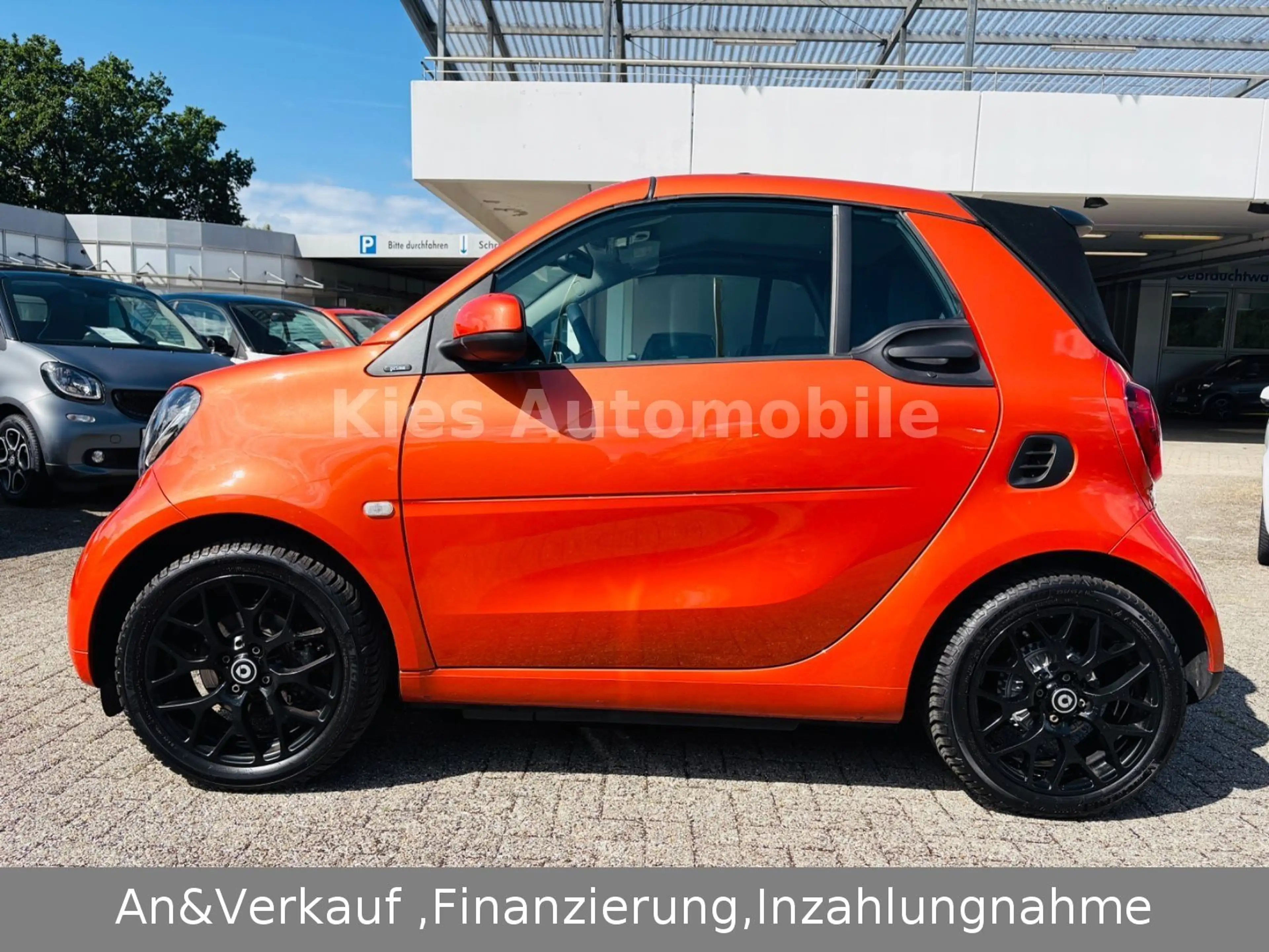 smart forTwo Cabrio Prime Sport AUTOM/LEDER/JBL/KAMERA — photo 3