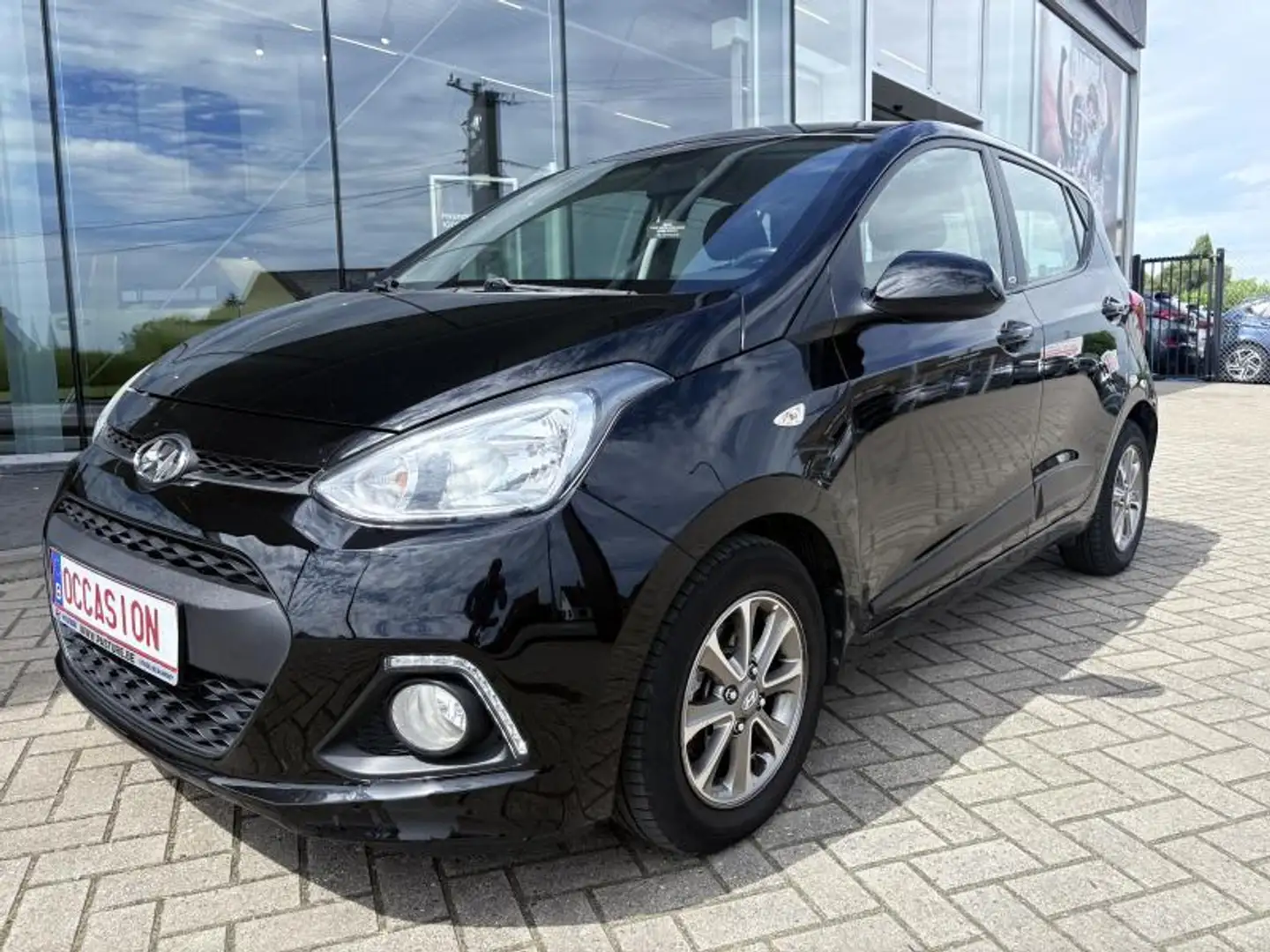 Hyundai i10 BlackLine Zwart - 1