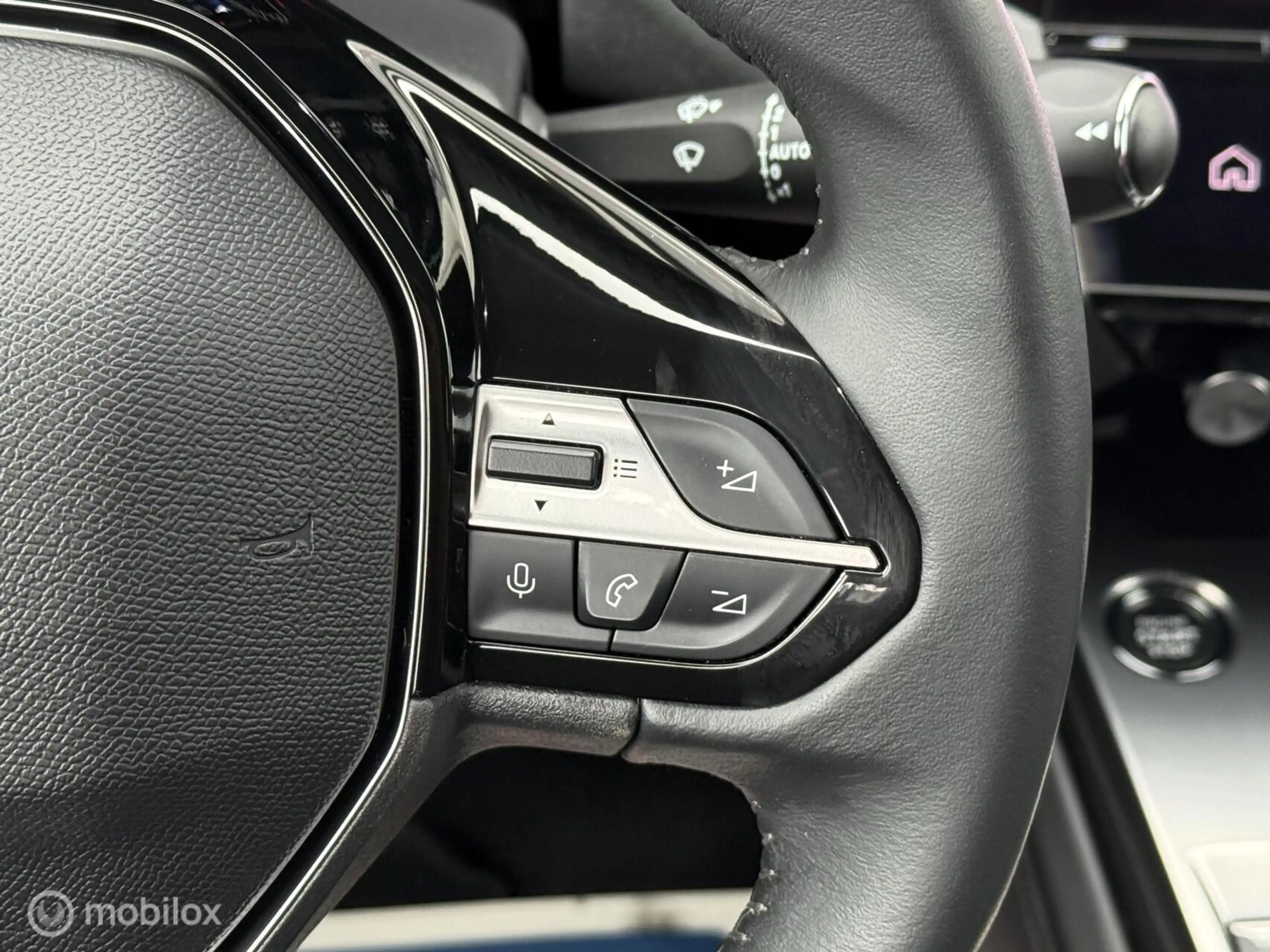 Peugeot 308 1.2 PureTech Allure Pack 360-Camera CarPlay Sfeerv — photo 34