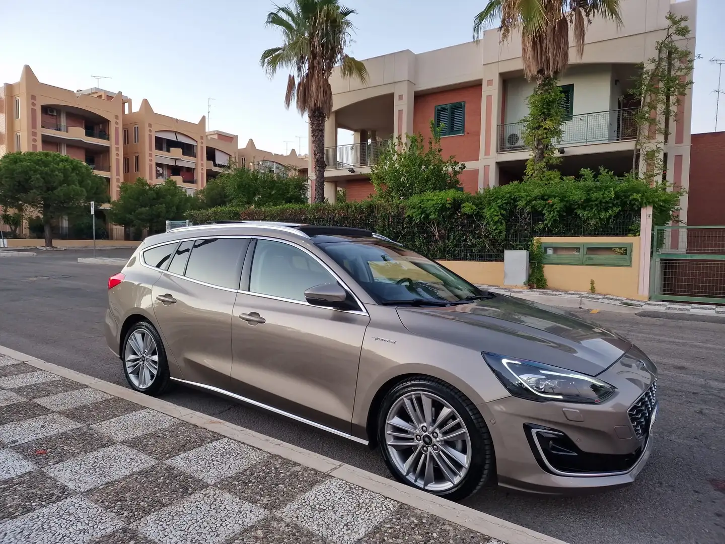 Ford Focus SW 1.5 ecoblue Vignale Co-pilot s&s 120cv auto - 2