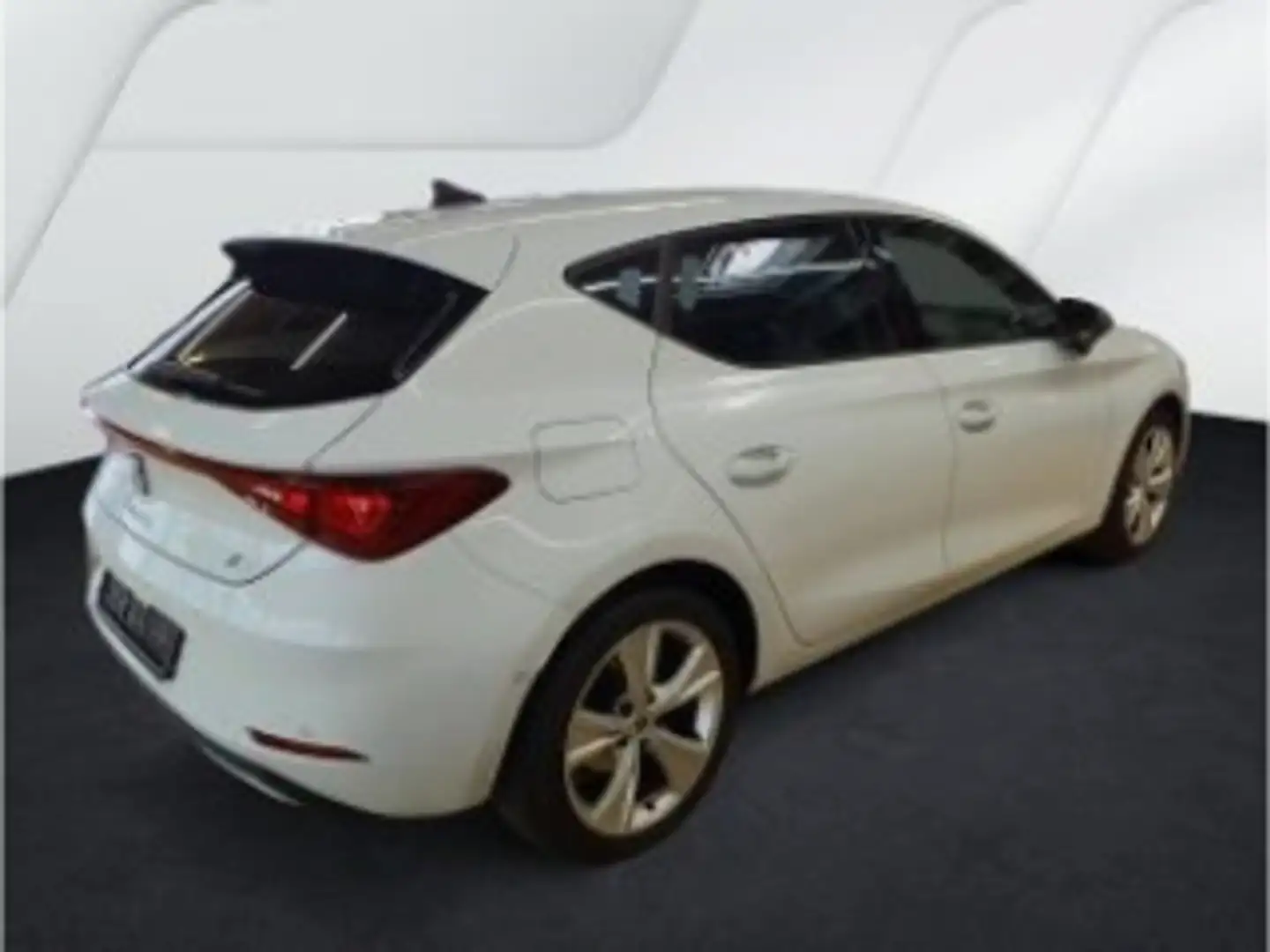 SEAT Leon 1.5 eTSI DSG FR Matrix LED Navi FaPa XL Kessy WP Weiß - 2