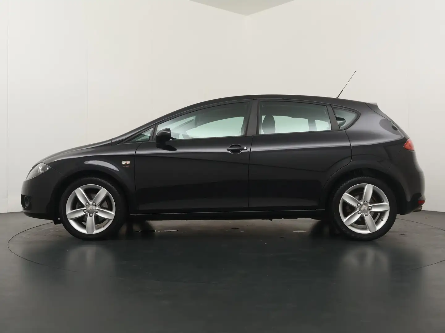 SEAT Leon 1.8 TFSI Sport-up - 17" lichtmetalen velgen - Clim Noir - 2