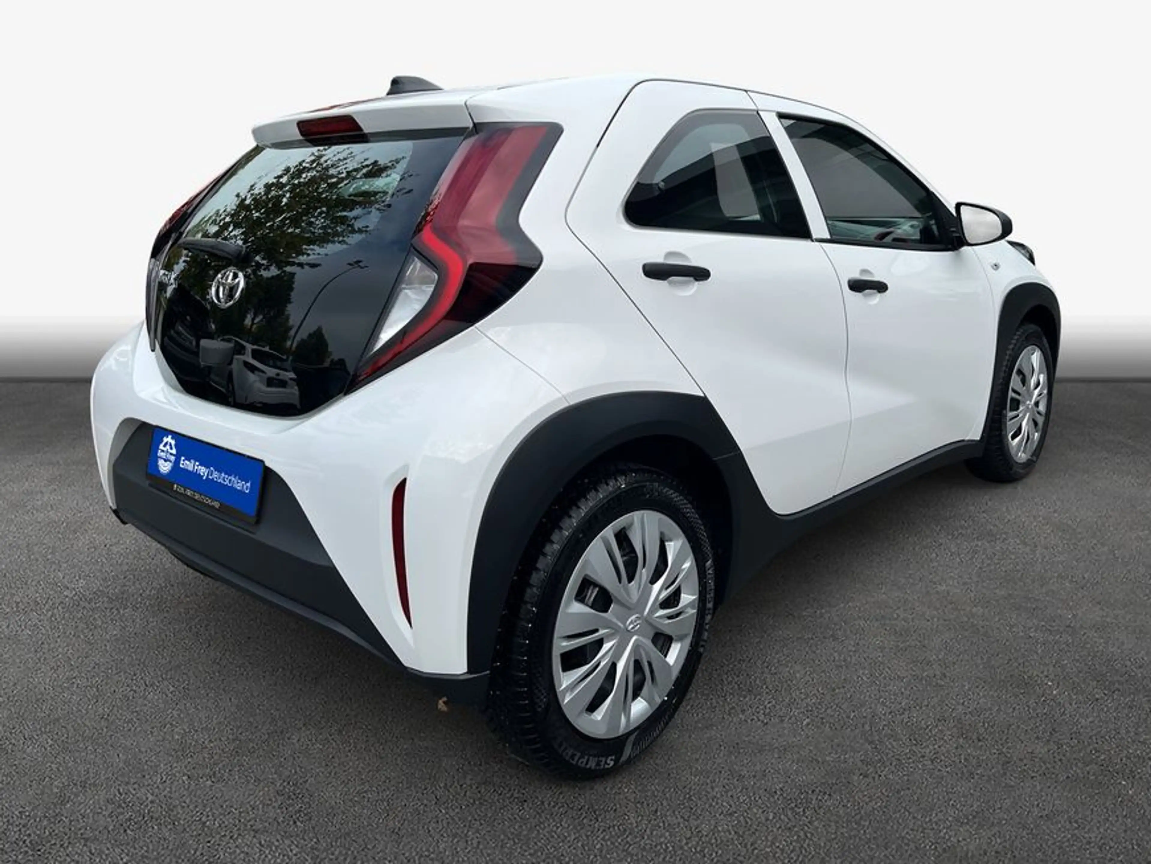Toyota Aygo X X *Klima*Allwetter*Spurhalte* — photo 2