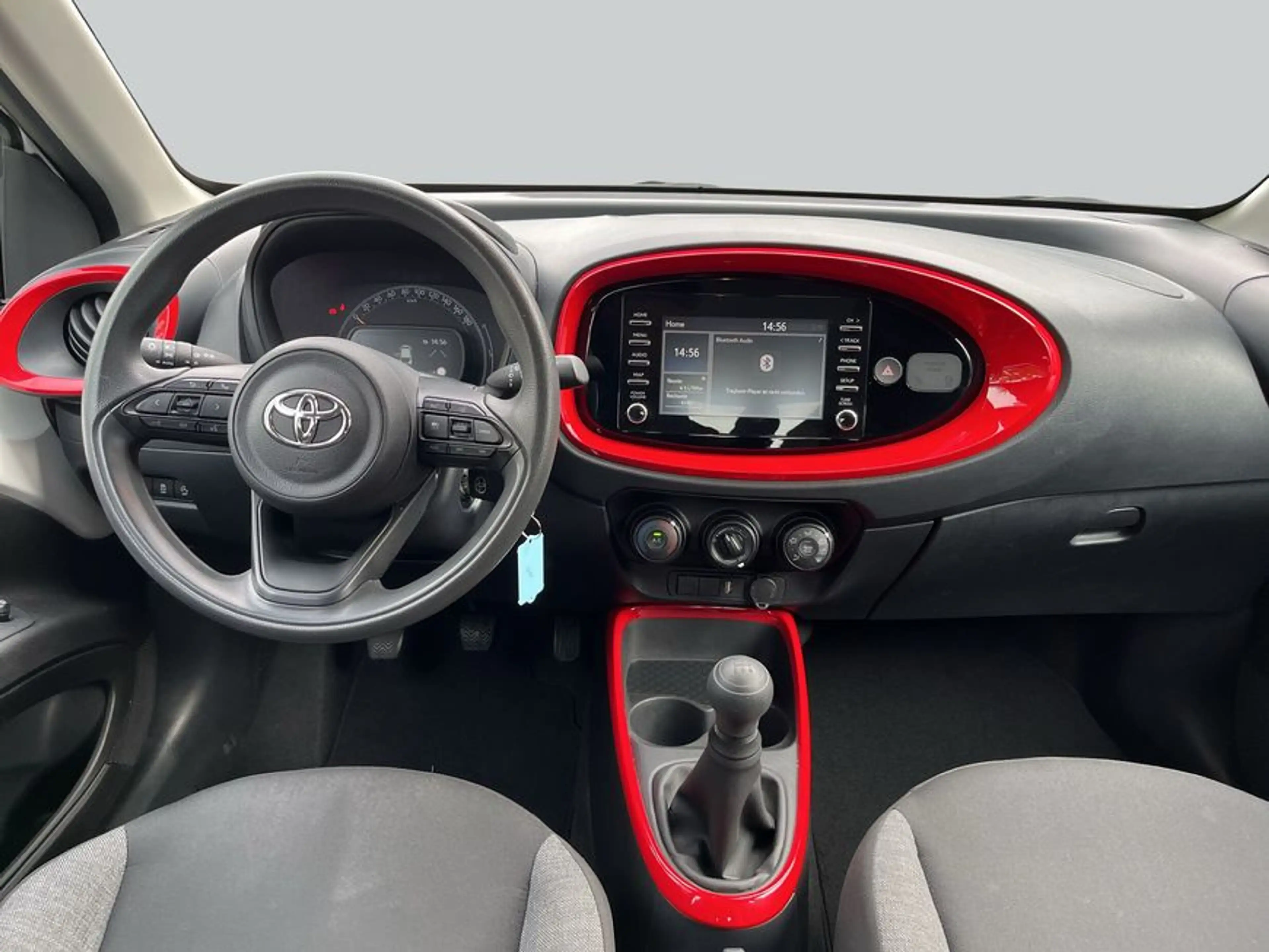 Toyota Aygo X X *Klima*Allwetter*Spurhalte* — photo 13
