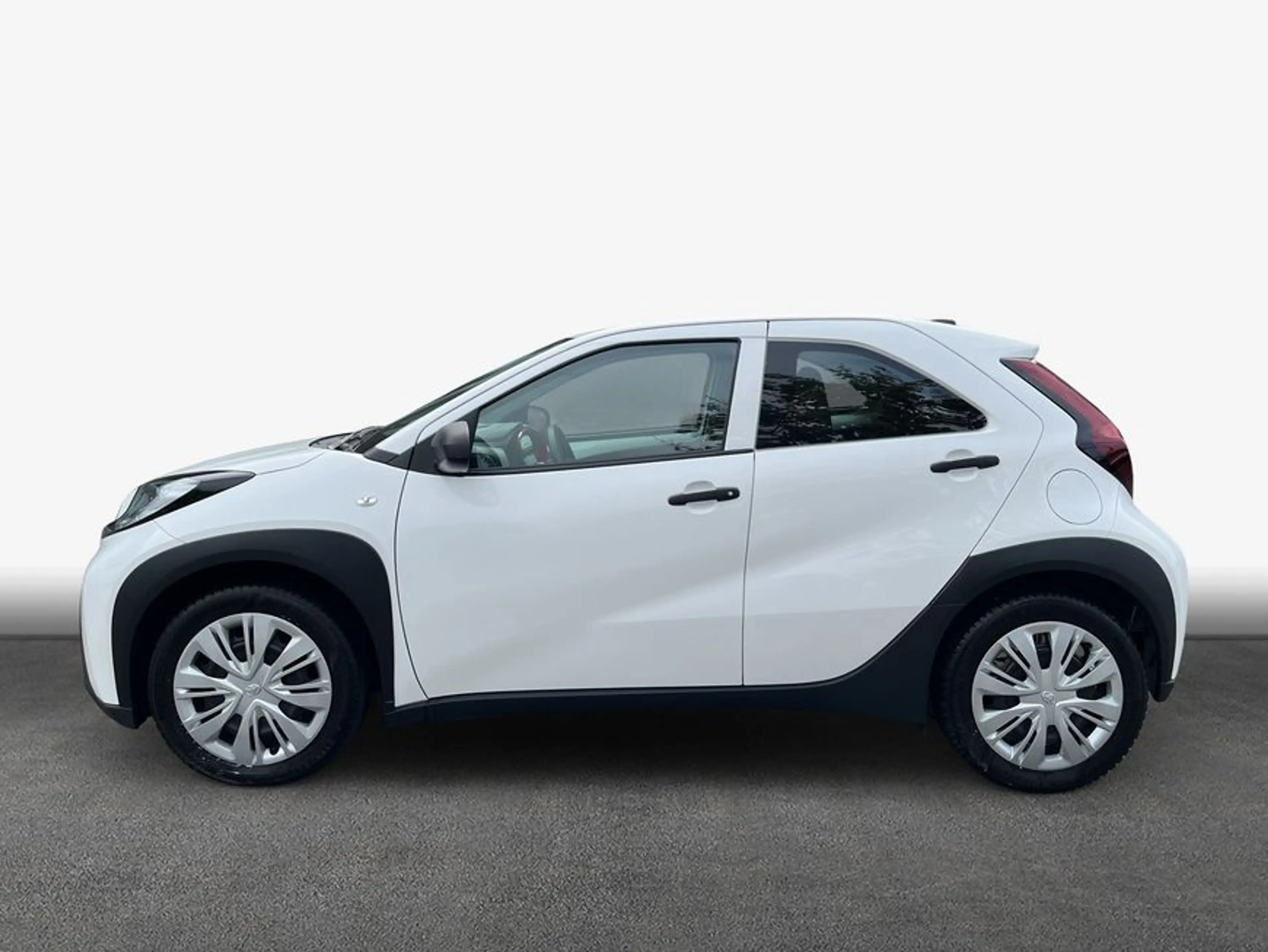 Toyota Aygo X X *Klima*Allwetter*Spurhalte* — photo 4