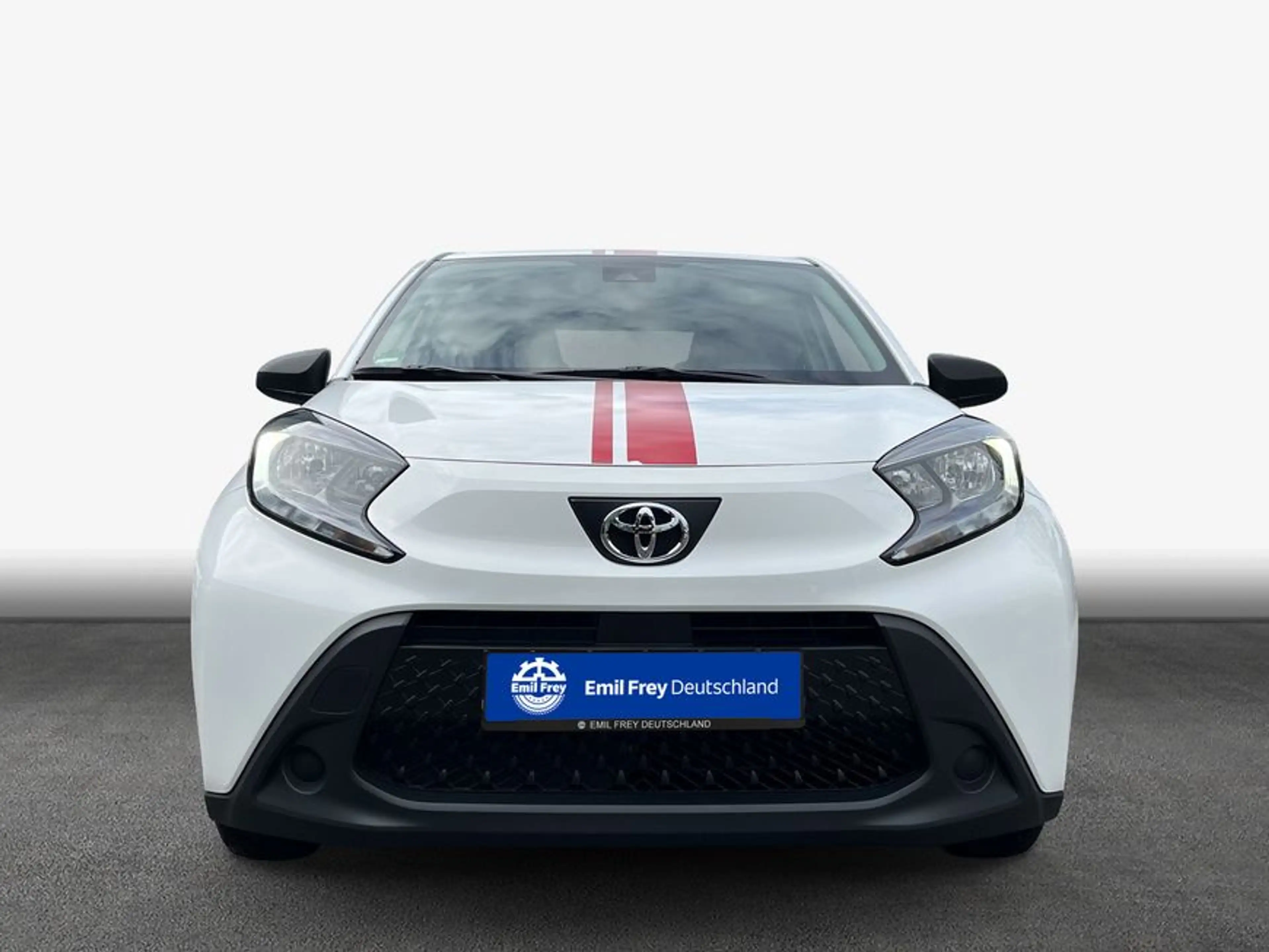 Toyota Aygo X X *Klima*Allwetter*Spurhalte* — photo 3