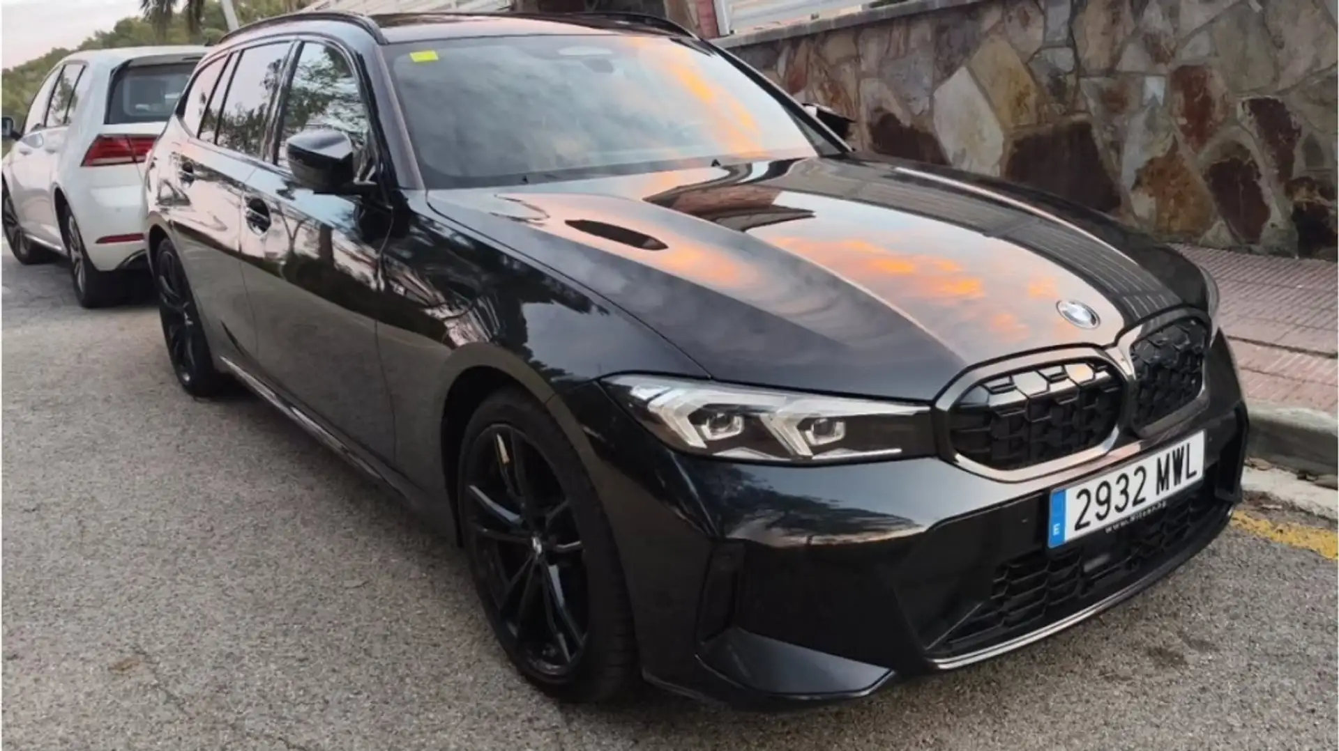 BMW 340 M340dA xDrive Touring Schwarz - 2