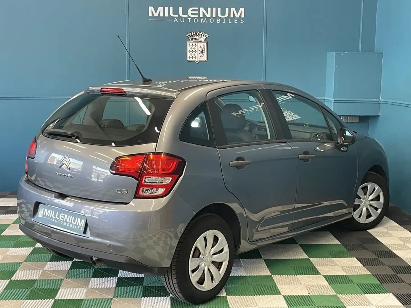 Citroen C3 1.4I CONFORT Gris - 2