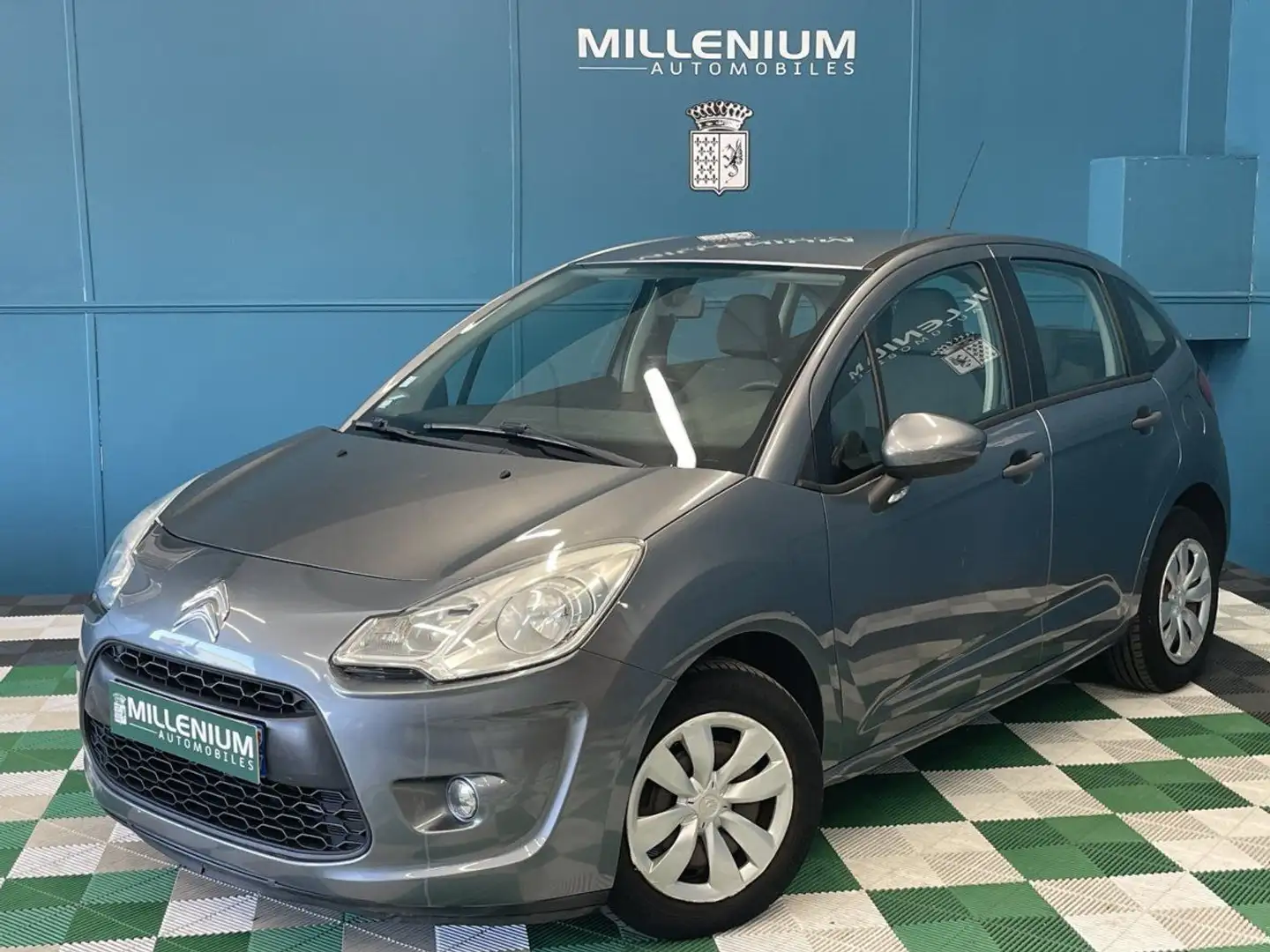 Citroen C3 1.4I CONFORT Gris - 1