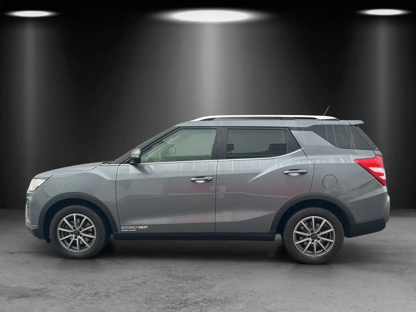 SsangYong Tivoli Grand Onyx 1.5 T-GDI 6AT Gris - 2