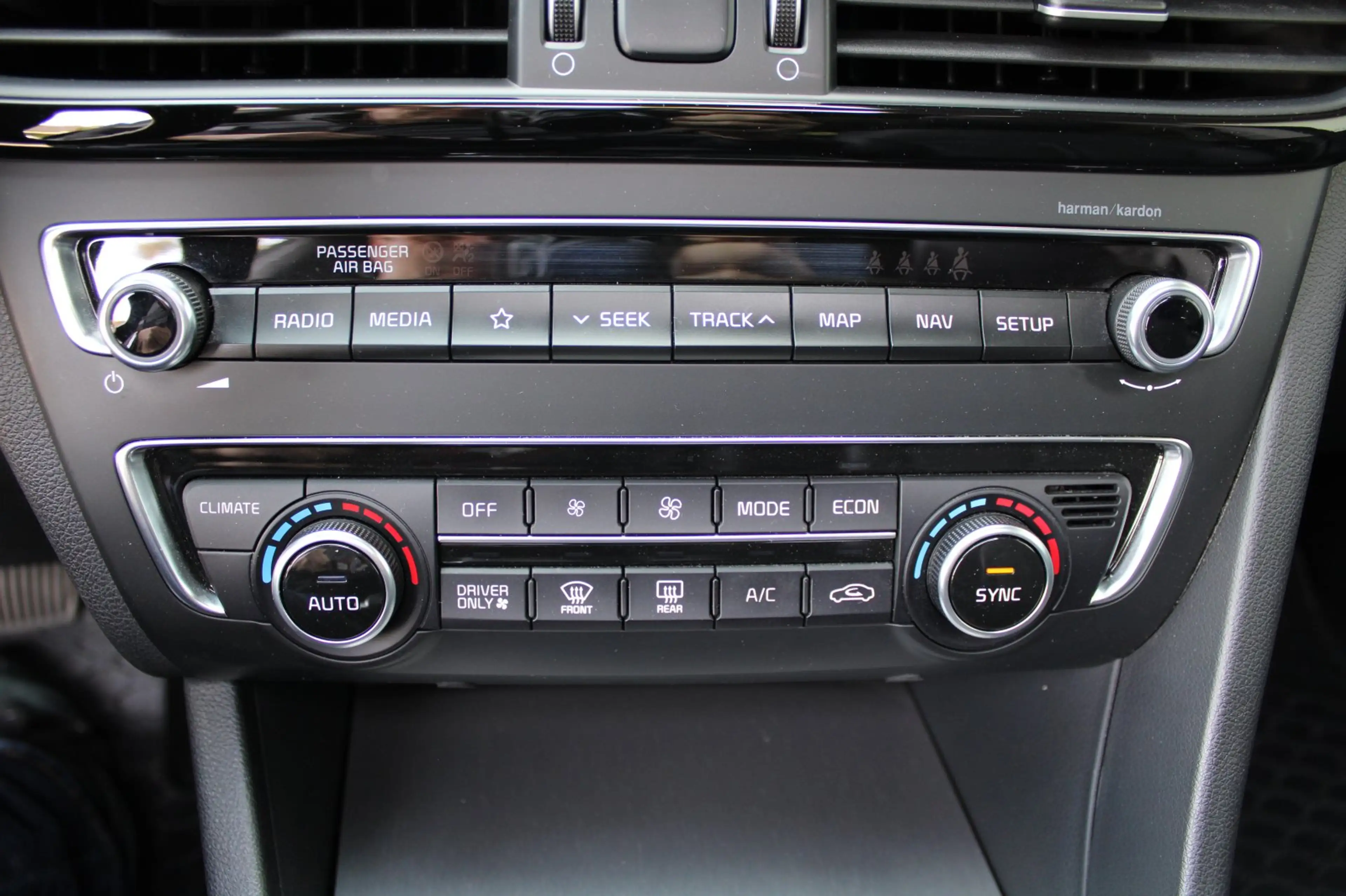 Kia Optima Sportswagon 2.0 GDI Plug-In Hybrid Spirit Navigati — photo 11